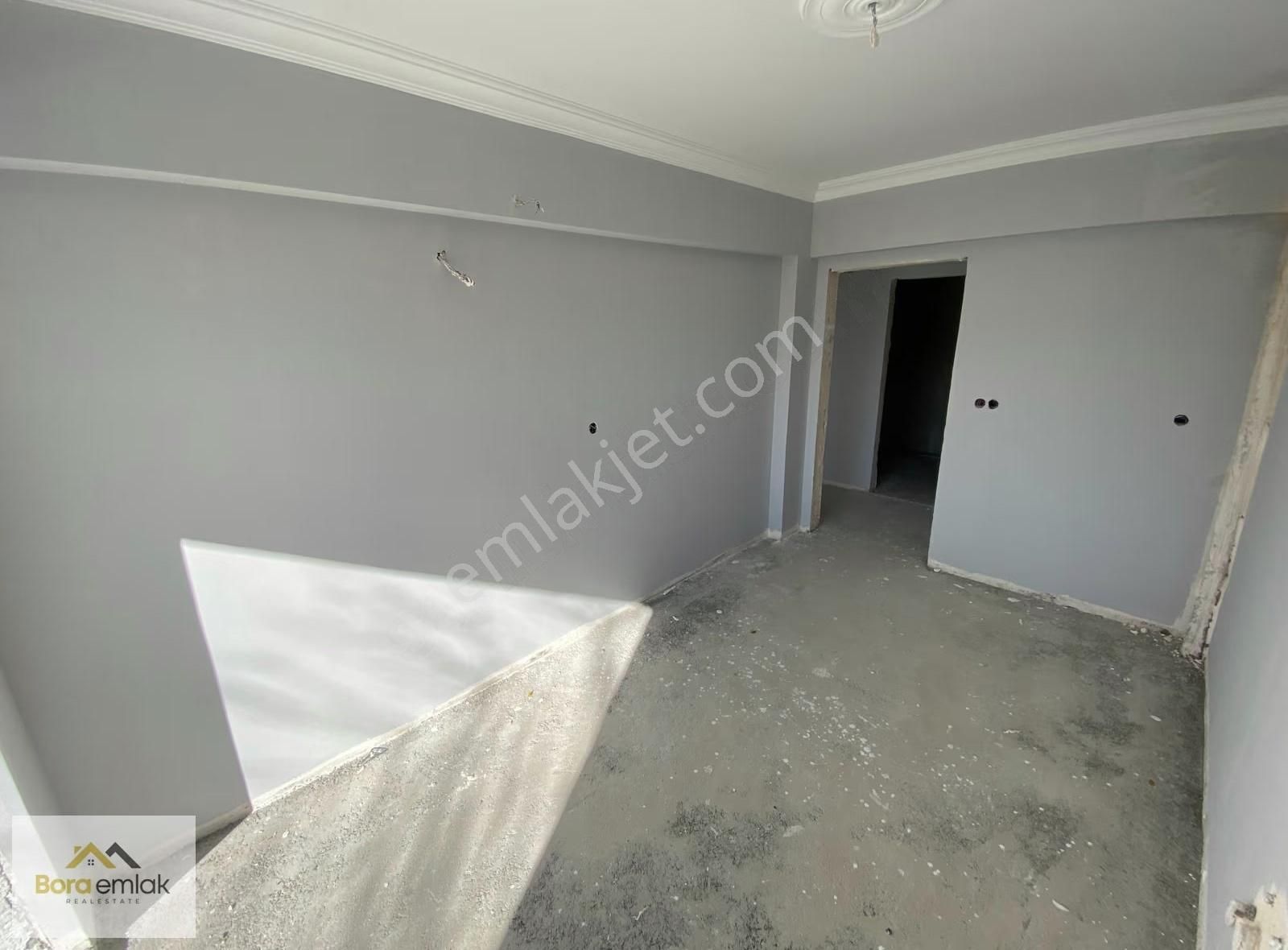 Bora Emlak'dan Yunus Emre Mahallesi'nde Satılık 2+1 Daire - Görsel 2