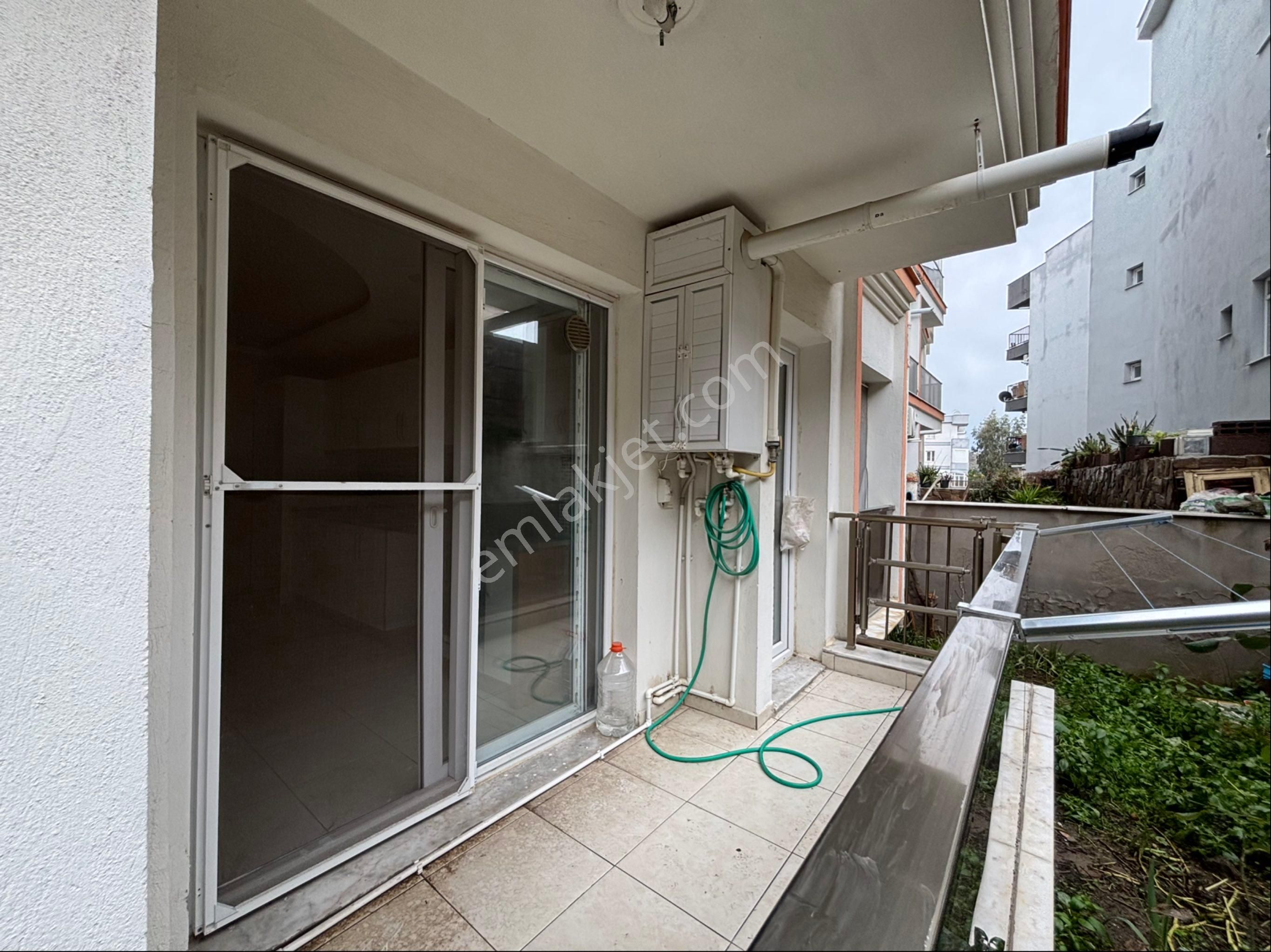 Seferihisar Hıdırlık Çarşı Merkezi Yakını Kapalı Mutfak Kiralık 3+1 Daire - Görsel 16