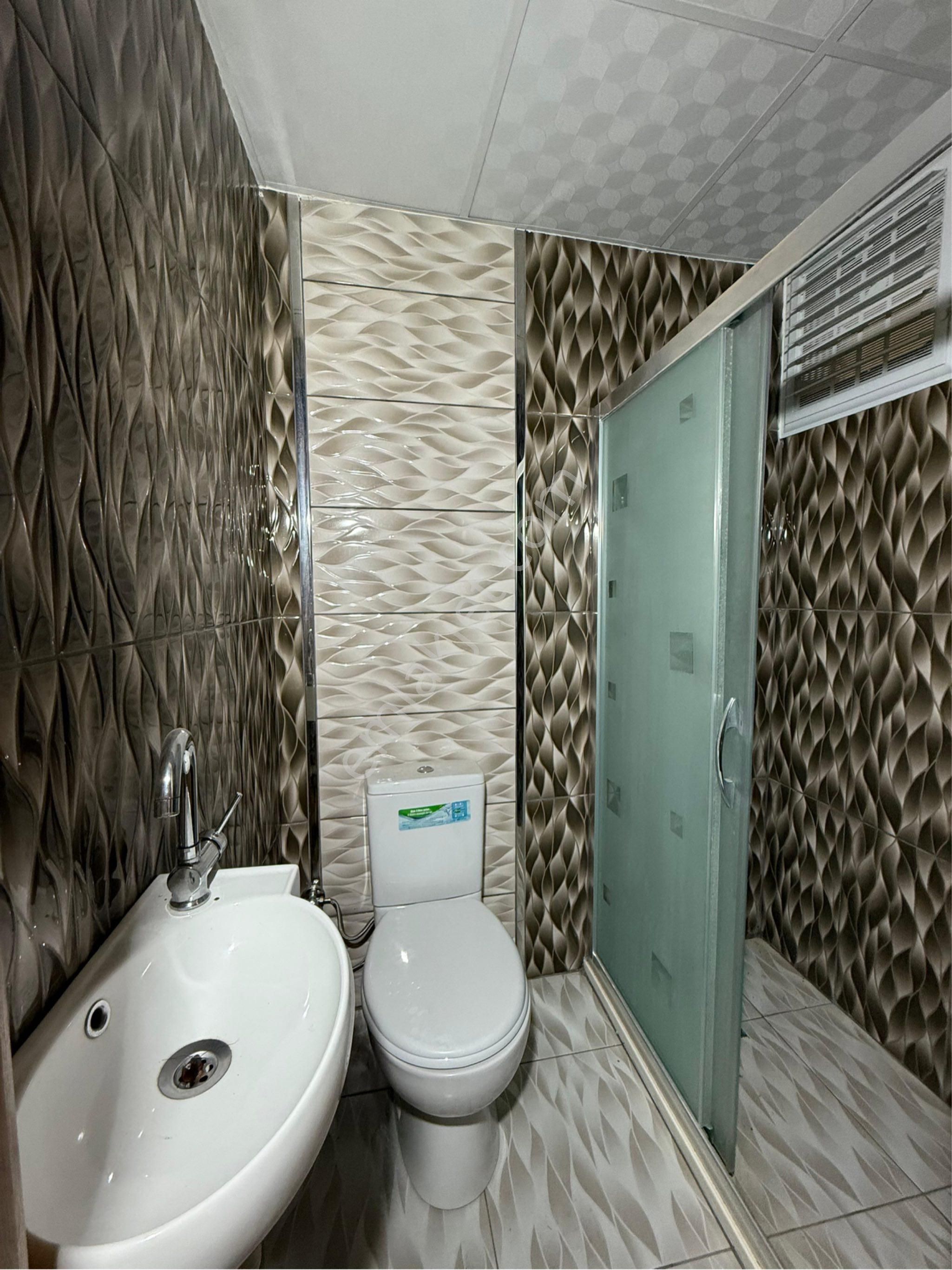 Seferihisar Hıdırlık Çarşı Merkezi Yakını Kapalı Mutfak Kiralık 3+1 Daire - Görsel 12