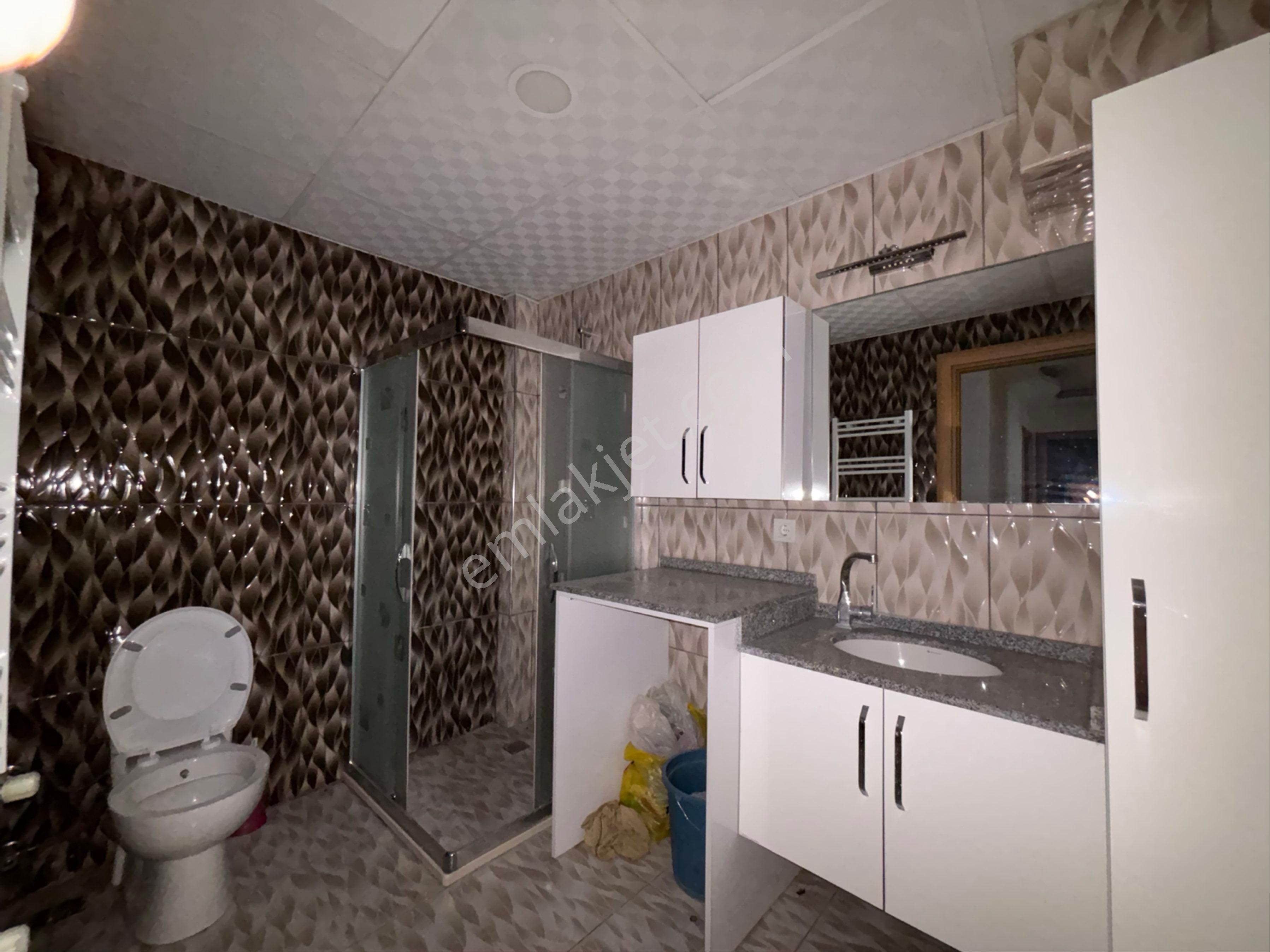Seferihisar Hıdırlık Çarşı Merkezi Yakını Kapalı Mutfak Kiralık 3+1 Daire - Görsel 15