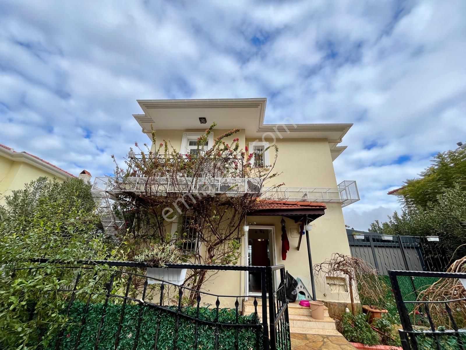 Fethiye'nin Tercih Edilen Ovacık Bölgesinde 3 Yatak Odalı Villa - Görsel 4