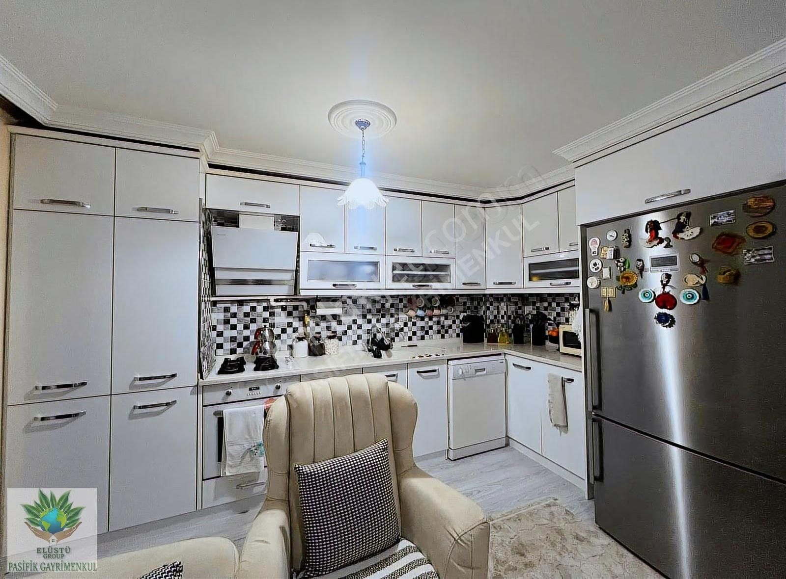 Pasifikten Ana Cadde Üzeri Satılık 3+1 Geniş Arakat Daire - Görsel 13