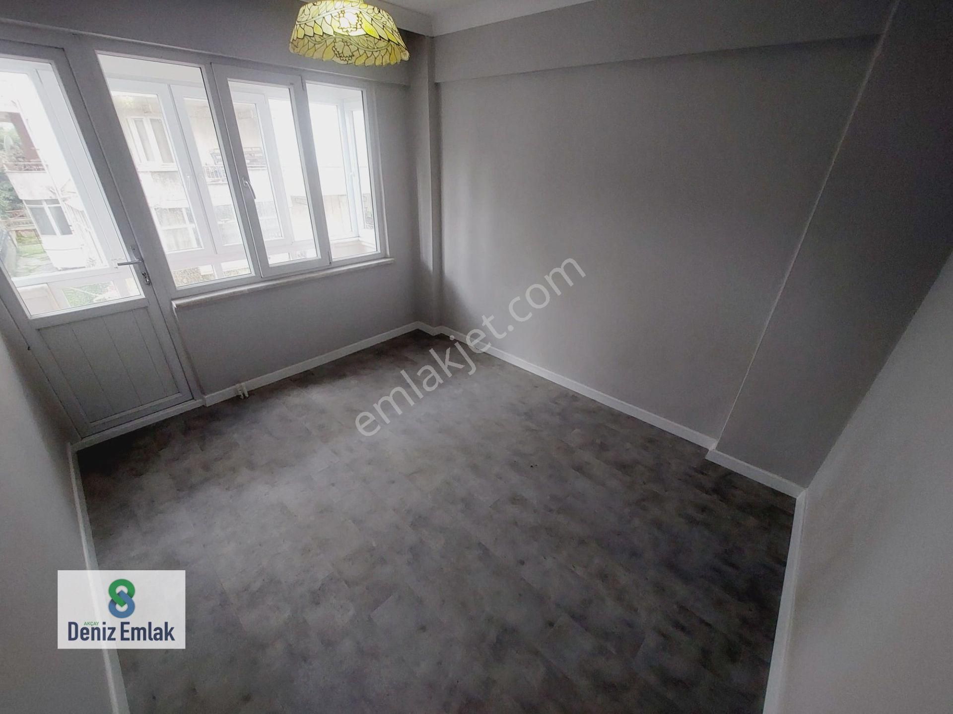 Denizden Akçay Sarıkızda Ön Cephe Arakat Satılık 2+1 Daire. - Görsel 13