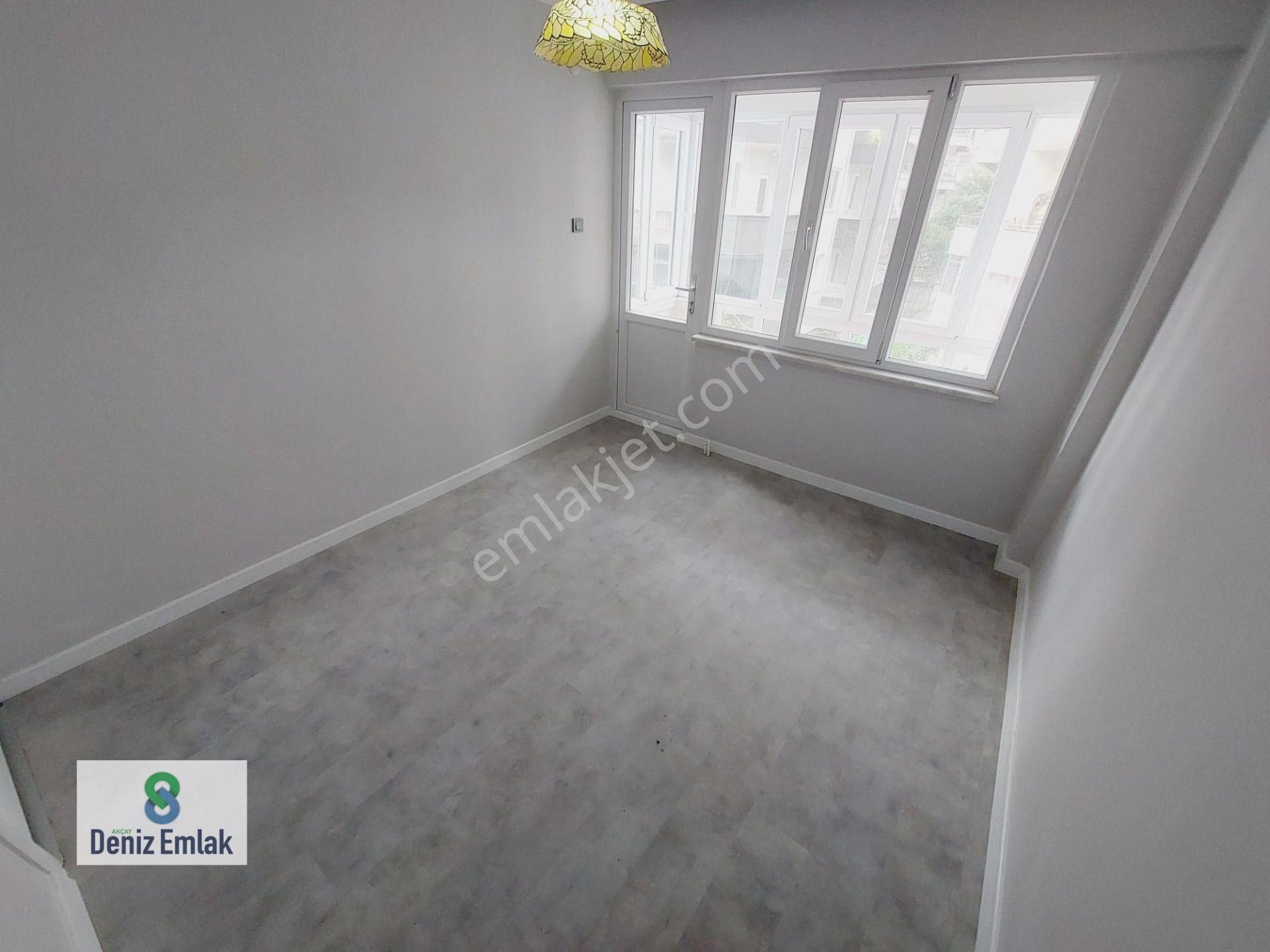 Denizden Akçay Sarıkızda Ön Cephe Arakat Satılık 2+1 Daire. - Görsel 25