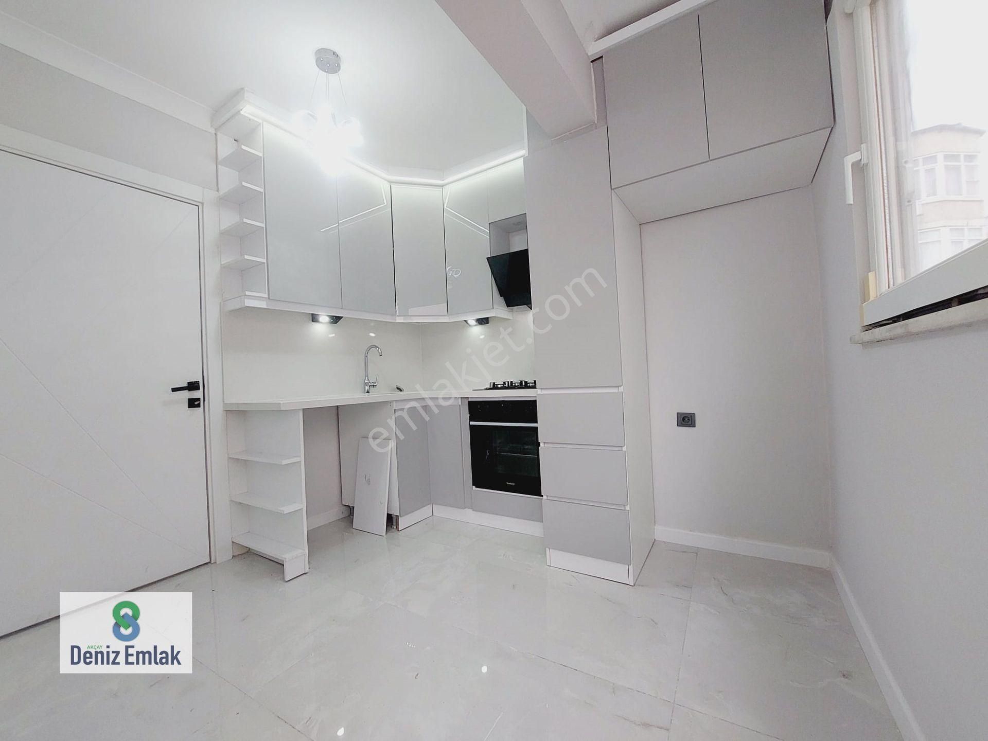 Denizden Akçay Sarıkızda Ön Cephe Arakat Satılık 2+1 Daire. - Görsel 22