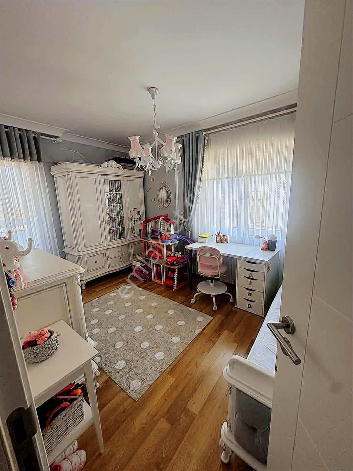 Üçevler' De Satılık İçi Komple Yapılı 3+1 Daire - Görsel 25