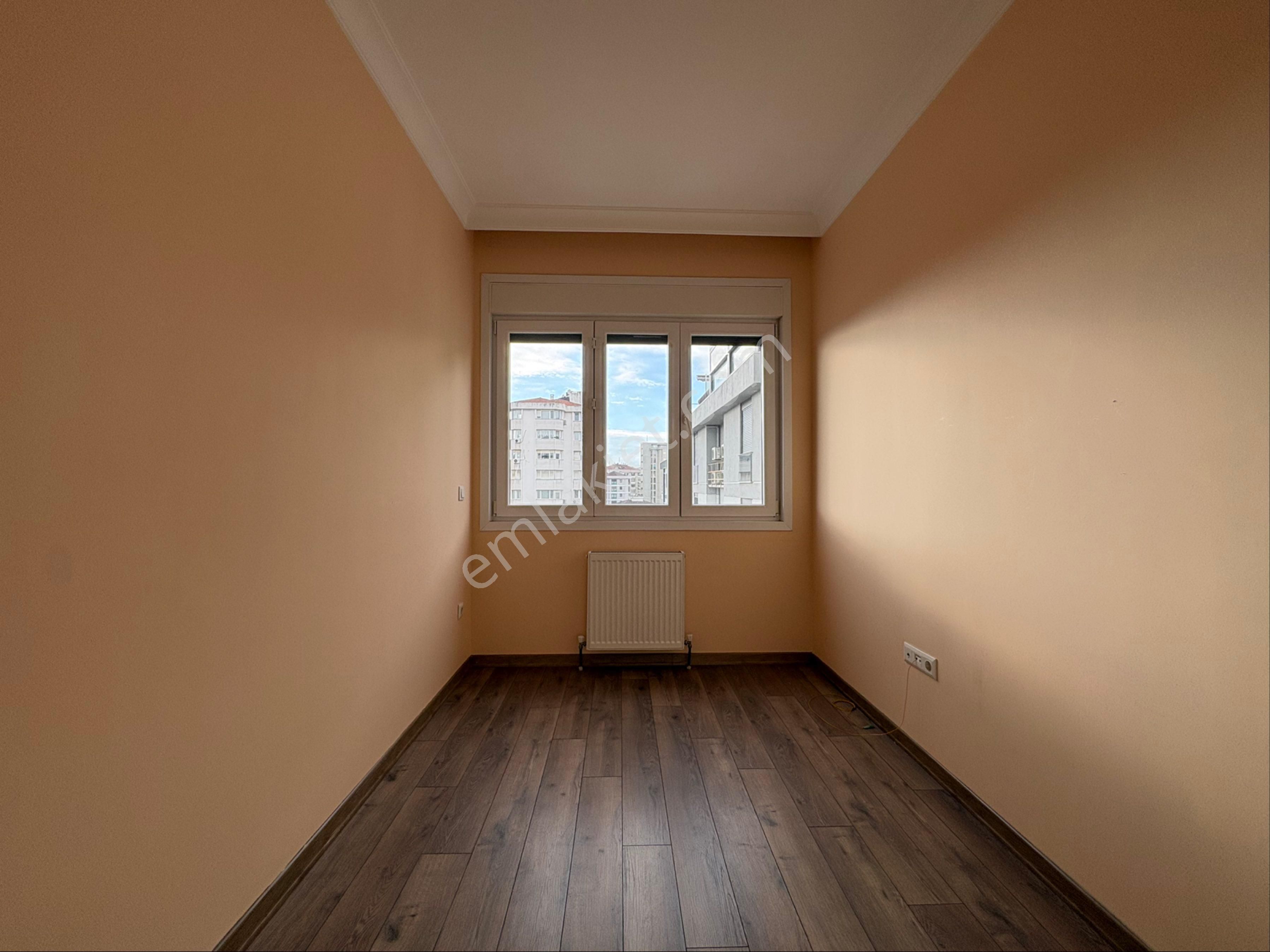 Oben'den Marmaray Sahil Metro Yakını Manzaralı 3+1 90m² Net - Görsel 15