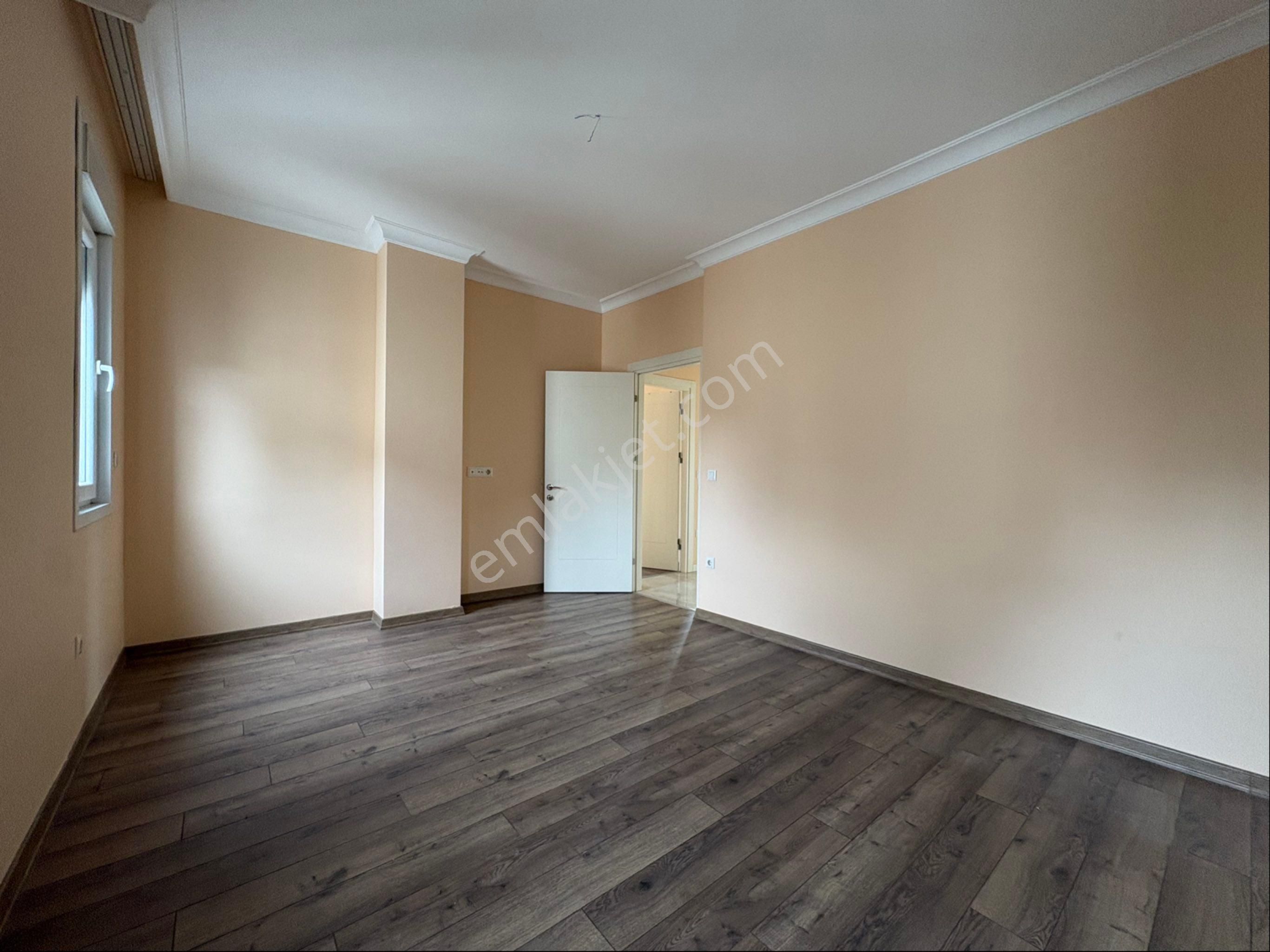 Oben'den Marmaray Sahil Metro Yakını Manzaralı 3+1 90m² Net - Görsel 24