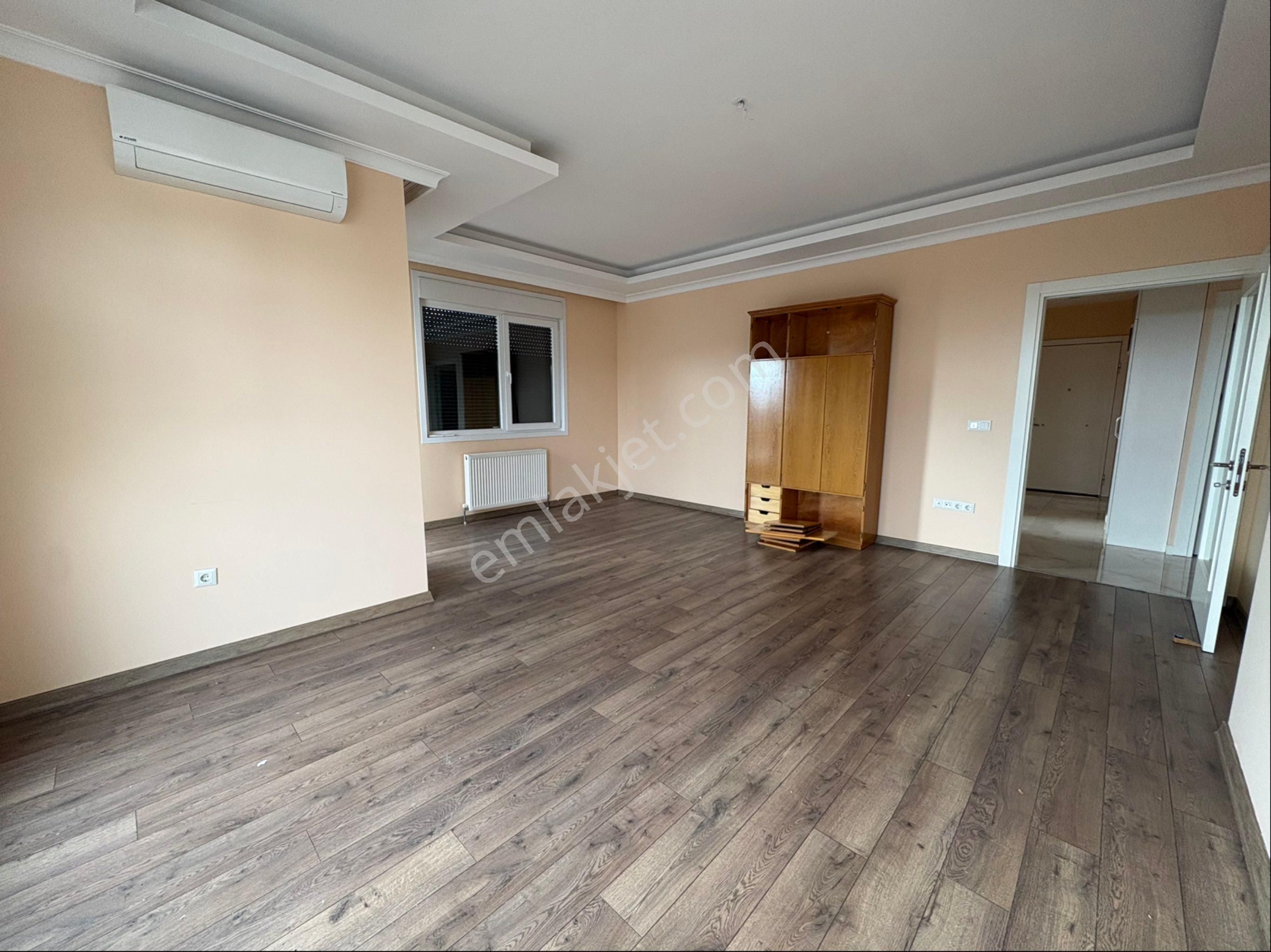 Oben'den Marmaray Sahil Metro Yakını Manzaralı 3+1 90m² Net - Görsel 3