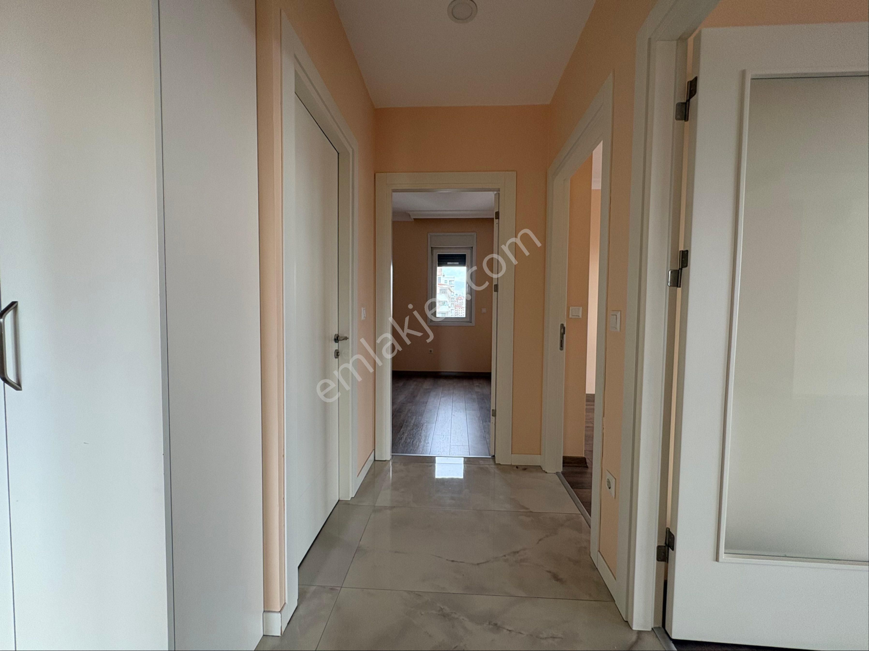 Oben'den Marmaray Sahil Metro Yakını Manzaralı 3+1 90m² Net - Görsel 32