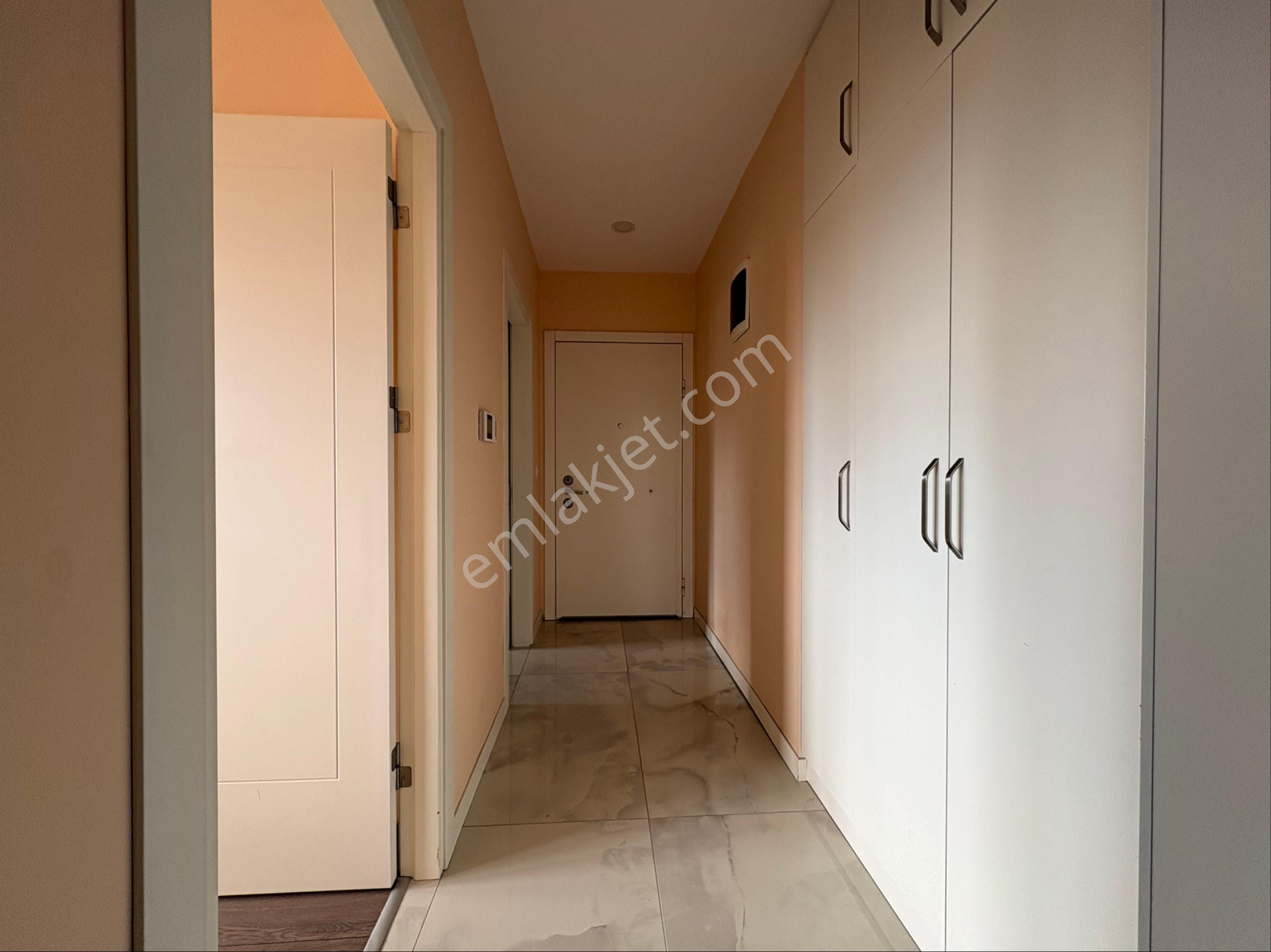 Oben'den Marmaray Sahil Metro Yakını Manzaralı 3+1 90m² Net - Görsel 31