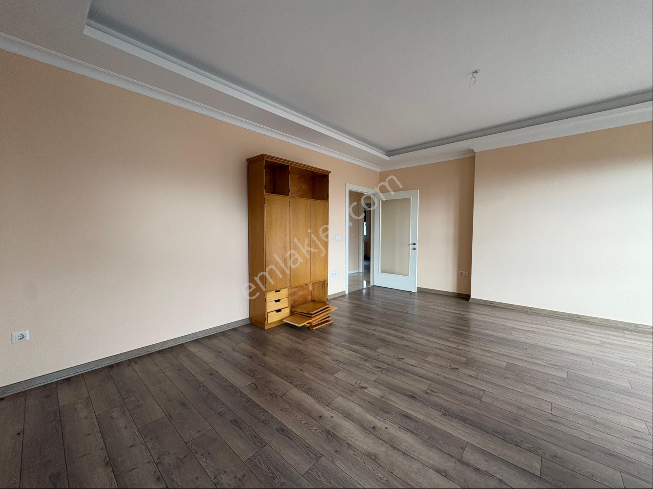 Oben'den Marmaray Sahil Metro Yakını Manzaralı 3+1 90m² Net - Görsel 5