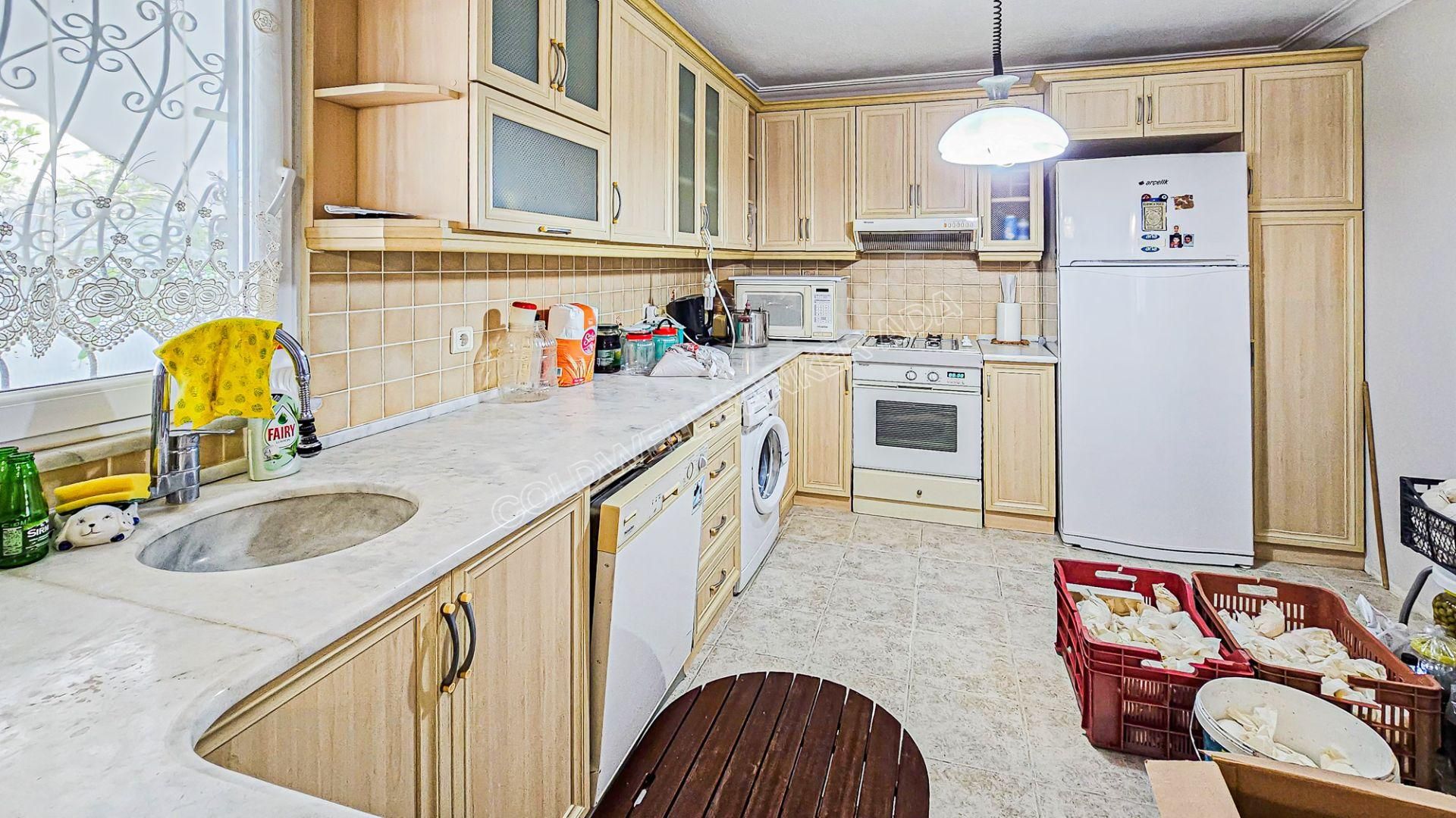 Kuşadasında Her Katından Deniz Manzaralı 7+2 Müstakil Villa - Görsel 8