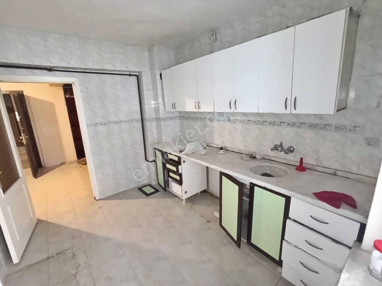 Çokk Acill! Caddeye 2 Bina Önü Komple Açık Kilerli Uygun Fiyatlı - Görsel 12