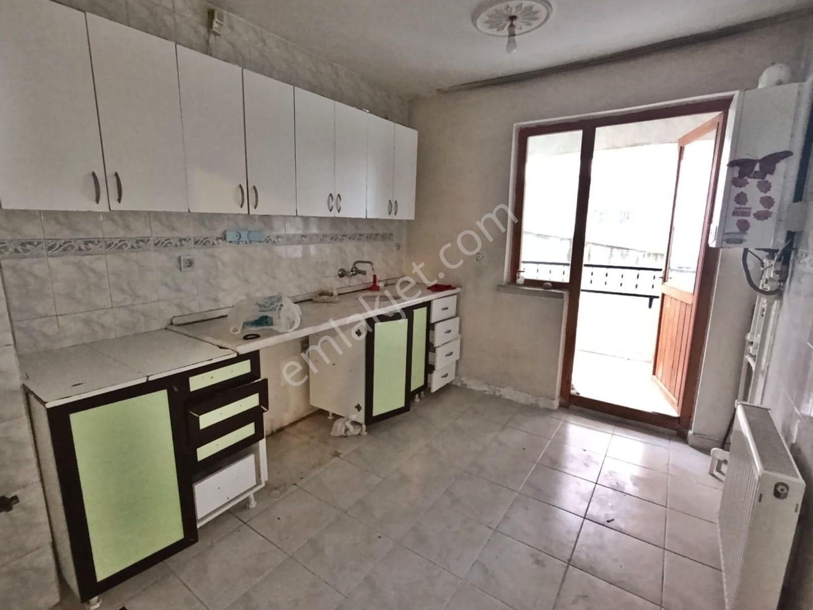 Çokk Acill! Caddeye 2 Bina Önü Komple Açık Kilerli Uygun Fiyatlı - Görsel 17