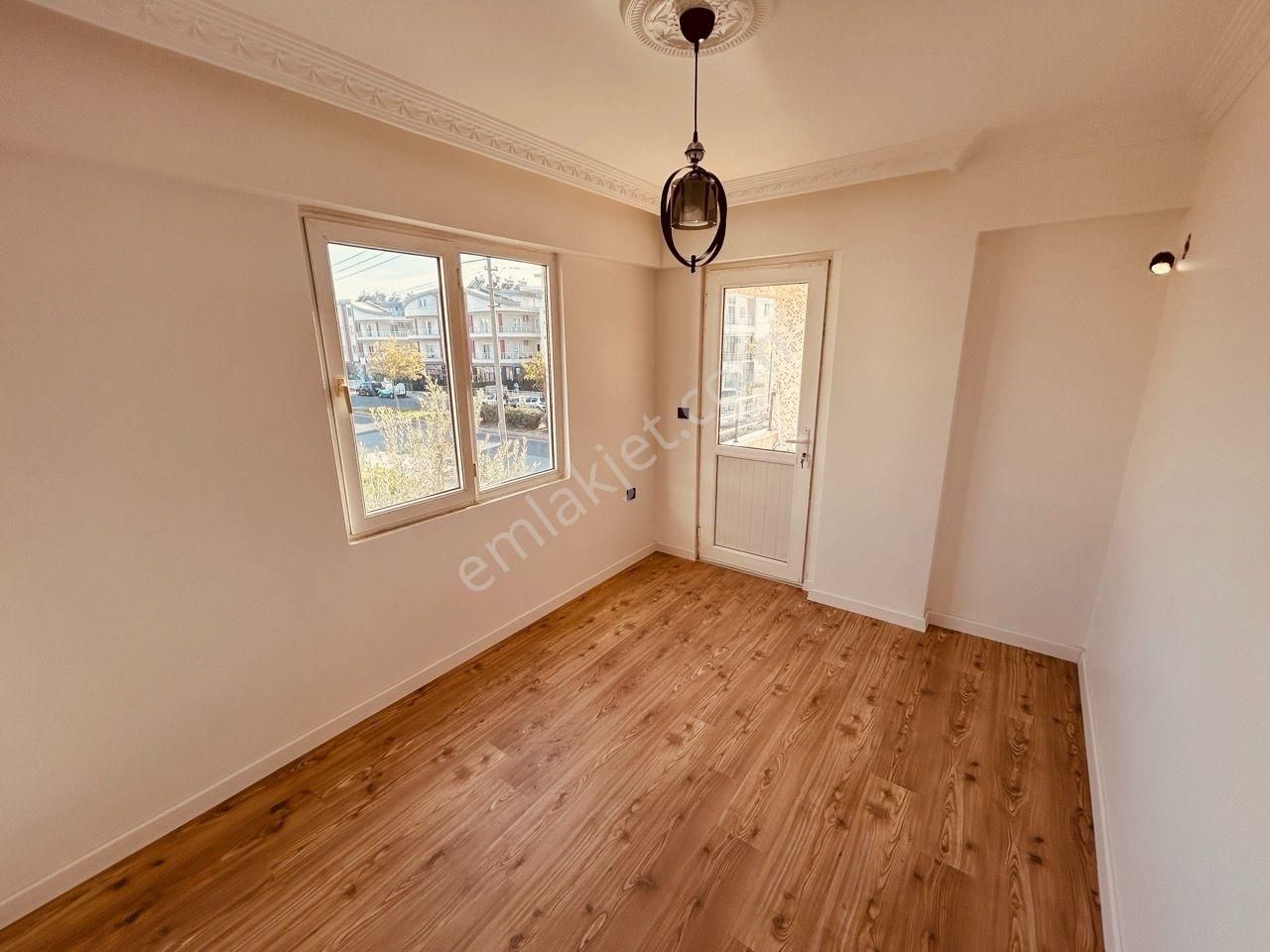 Didim Efeler Limanyolu Cepheli Geniş Balkonlu Daire - Görsel 6