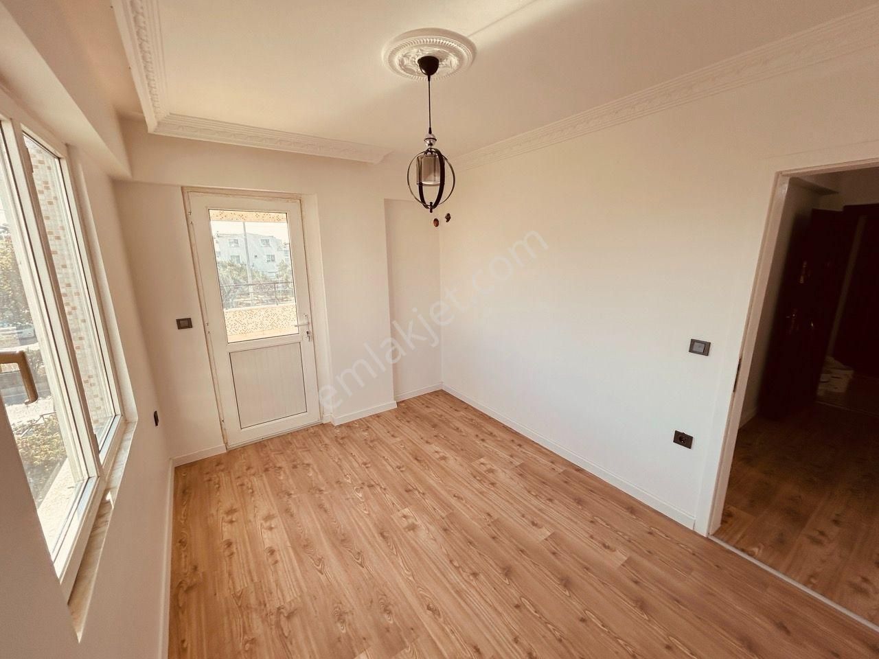 Didim Efeler Limanyolu Cepheli Geniş Balkonlu Daire - Görsel 7