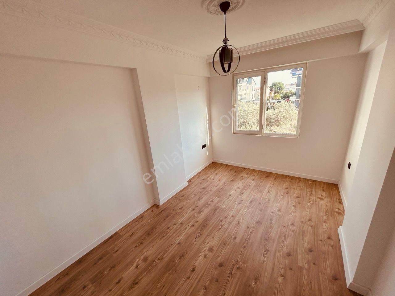 Didim Efeler Limanyolu Cepheli Geniş Balkonlu Daire - Görsel 4