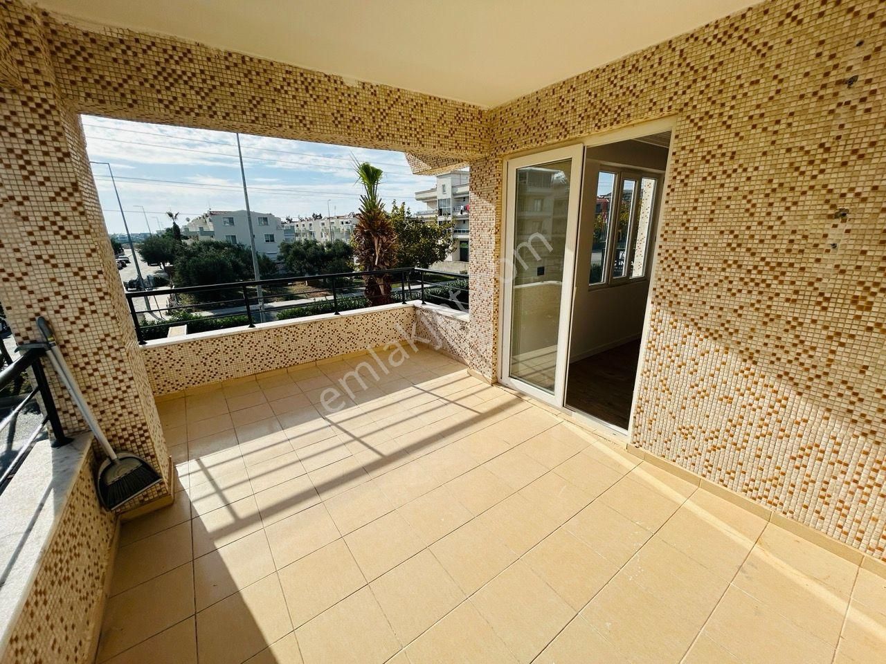 Didim Efeler Limanyolu Cepheli Geniş Balkonlu Daire - Görsel 20