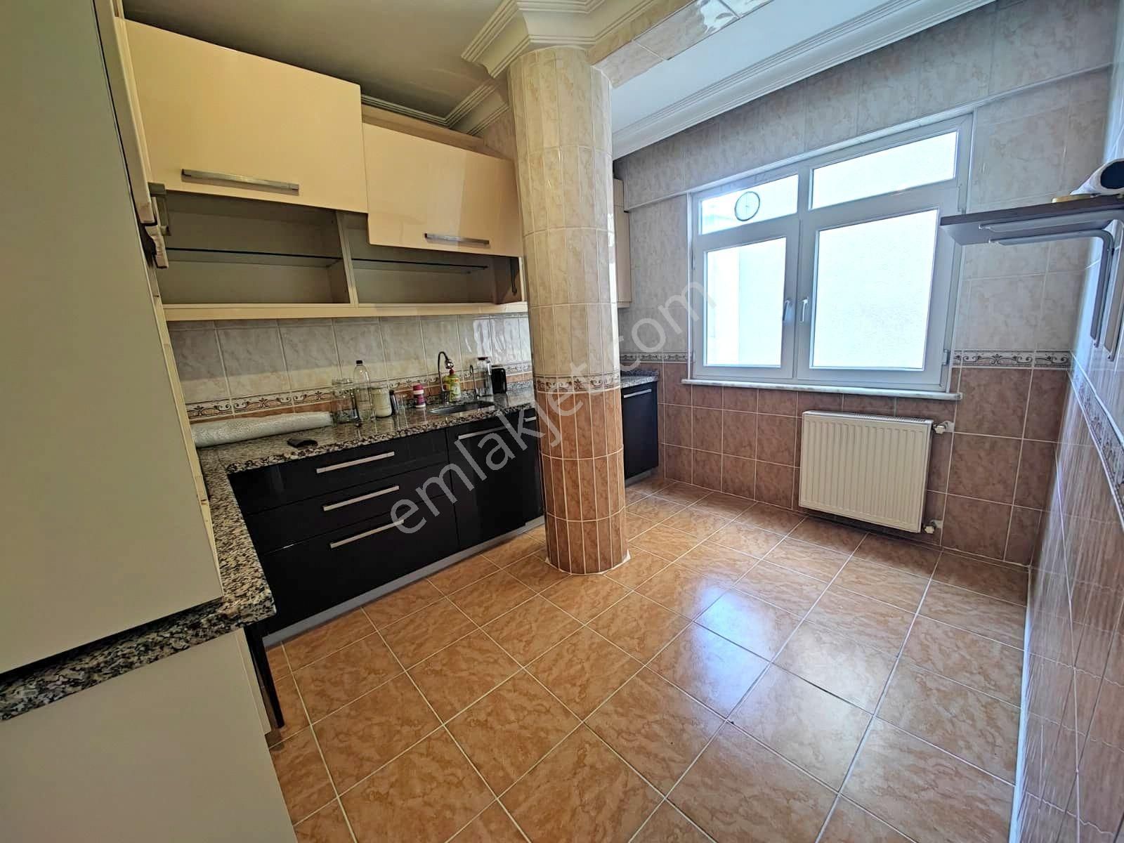 Fatih Emlak Tan 2 Kat 2+1 Çakmak Duragına Yakın 18 Yıllık - Görsel 10