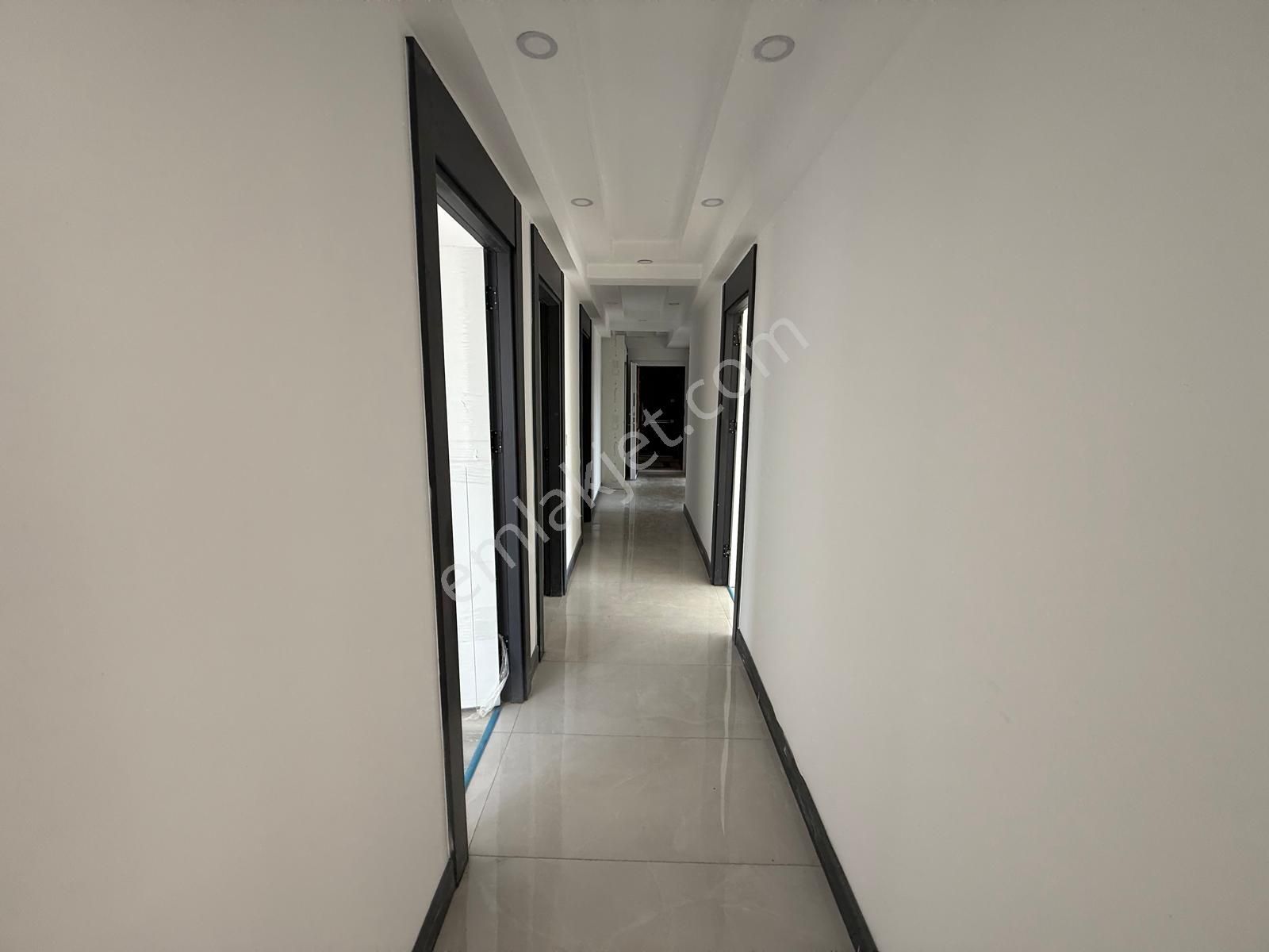 Turyaptan İzsiz Towers Da 8.kat Havuz Cephe 3+1 Satılık Daire - Görsel 18