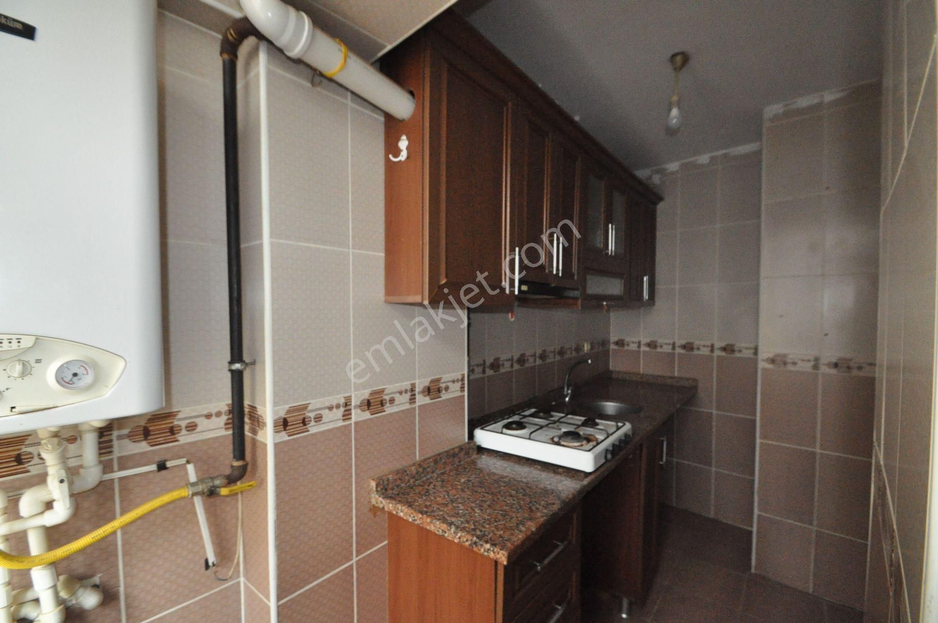 Gaziosmanpaşa Bağlarbaşı Kaçmazdan Kiralık 60m2 Arakat 12 Yıl 1+1 Daire - Görsel 4