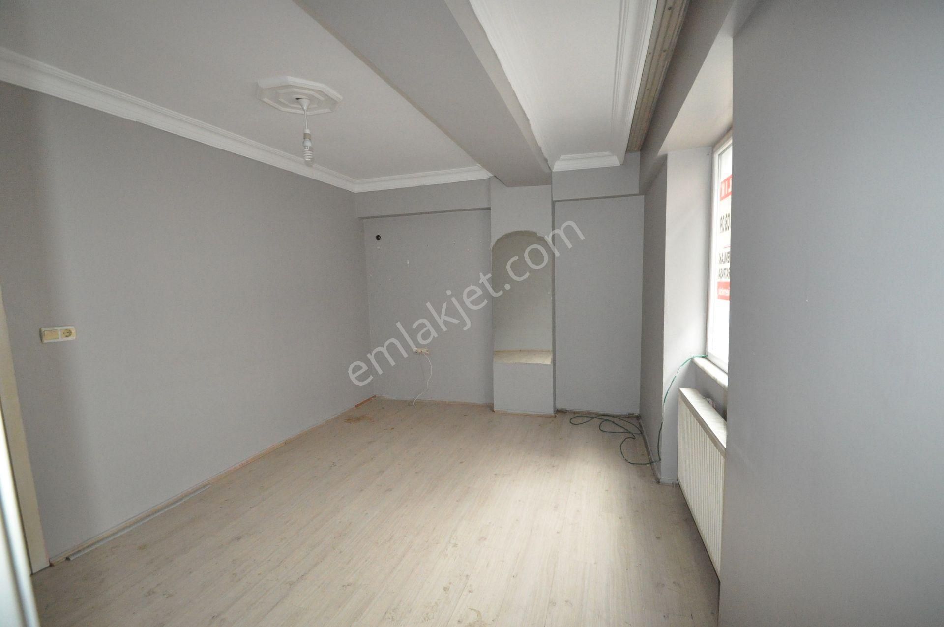 Gaziosmanpaşa Bağlarbaşı Kaçmazdan Kiralık 60m2 Arakat 12 Yıl 1+1 Daire - Görsel 2