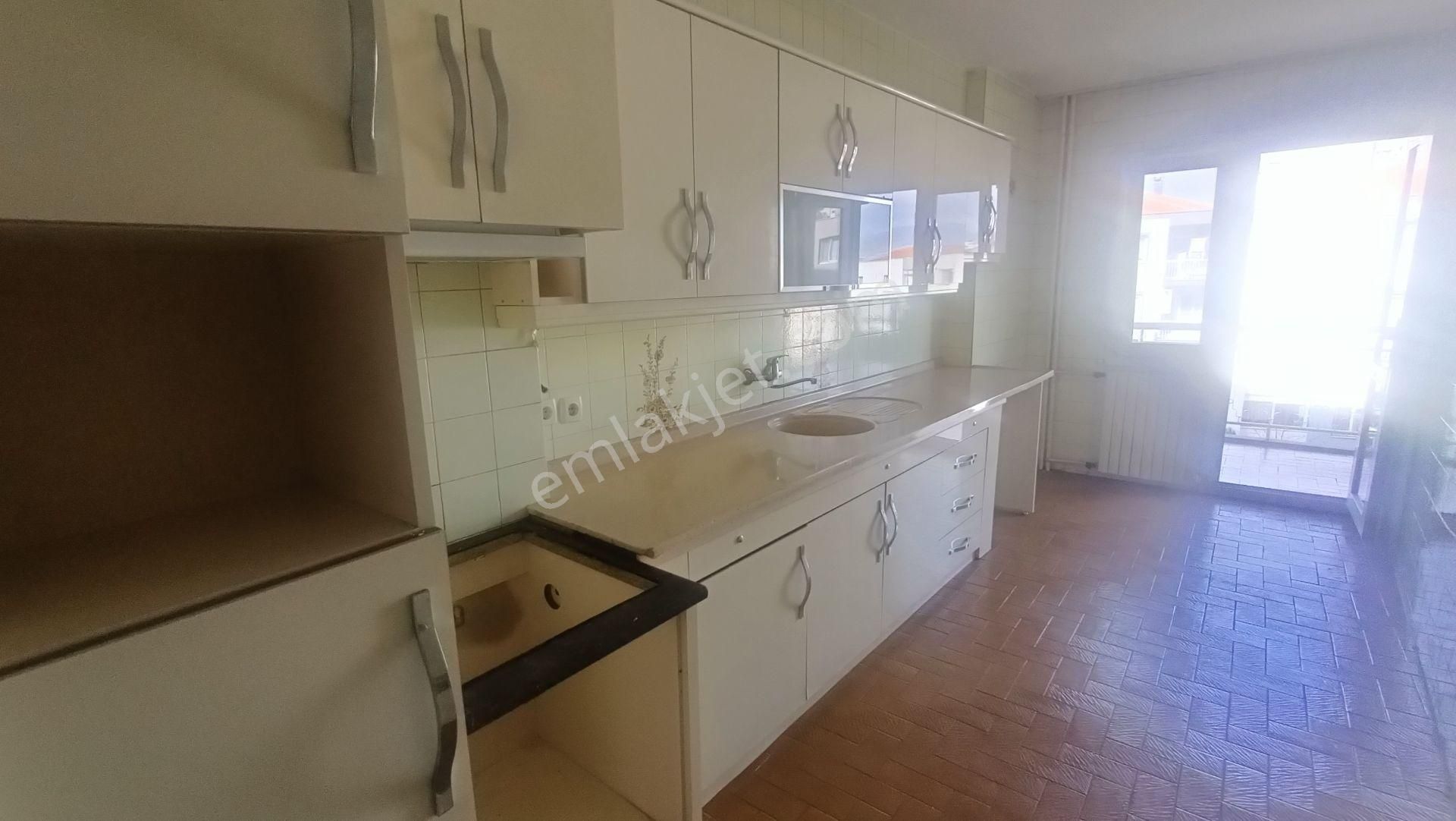 Basınsitesi Mh.inönü Cd.hastane Yakın,asansörlü 3+1kiralık Daire - Görsel 6