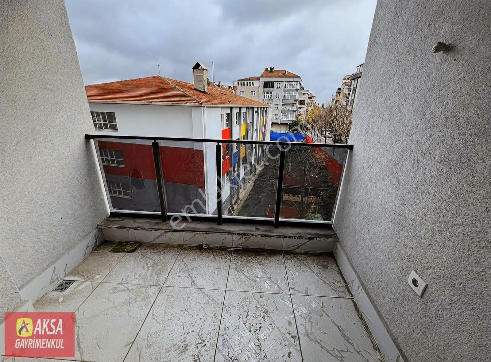 Aksa Emlak Dan Satılık Site İçerisinde 2+1 Daire - Görsel 12