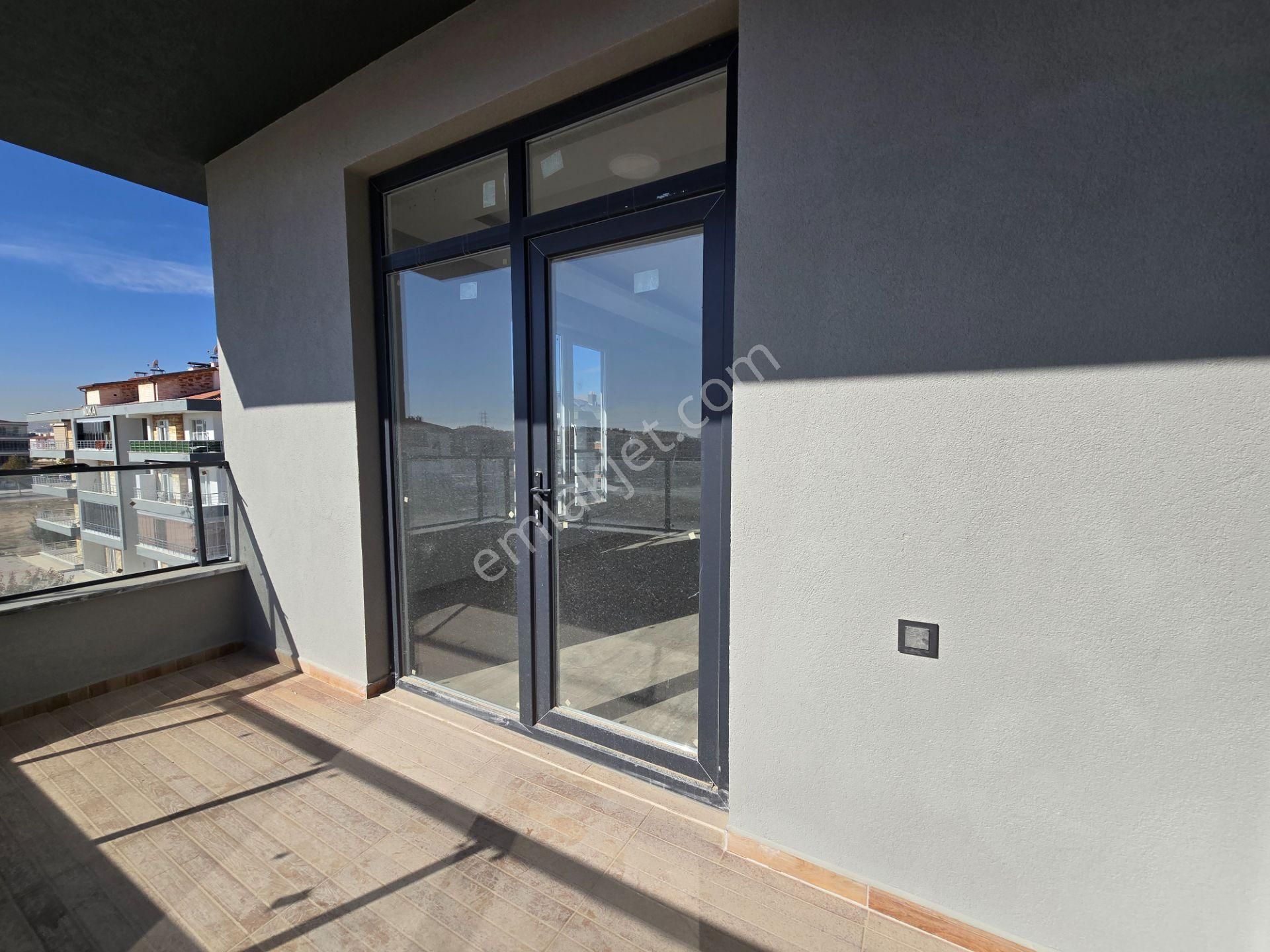 Beyhekim Caddesine Yakın Site İçi İşyapar Gayrimenkulden Satılık 3+1 Sıfır Daire - Görsel 33