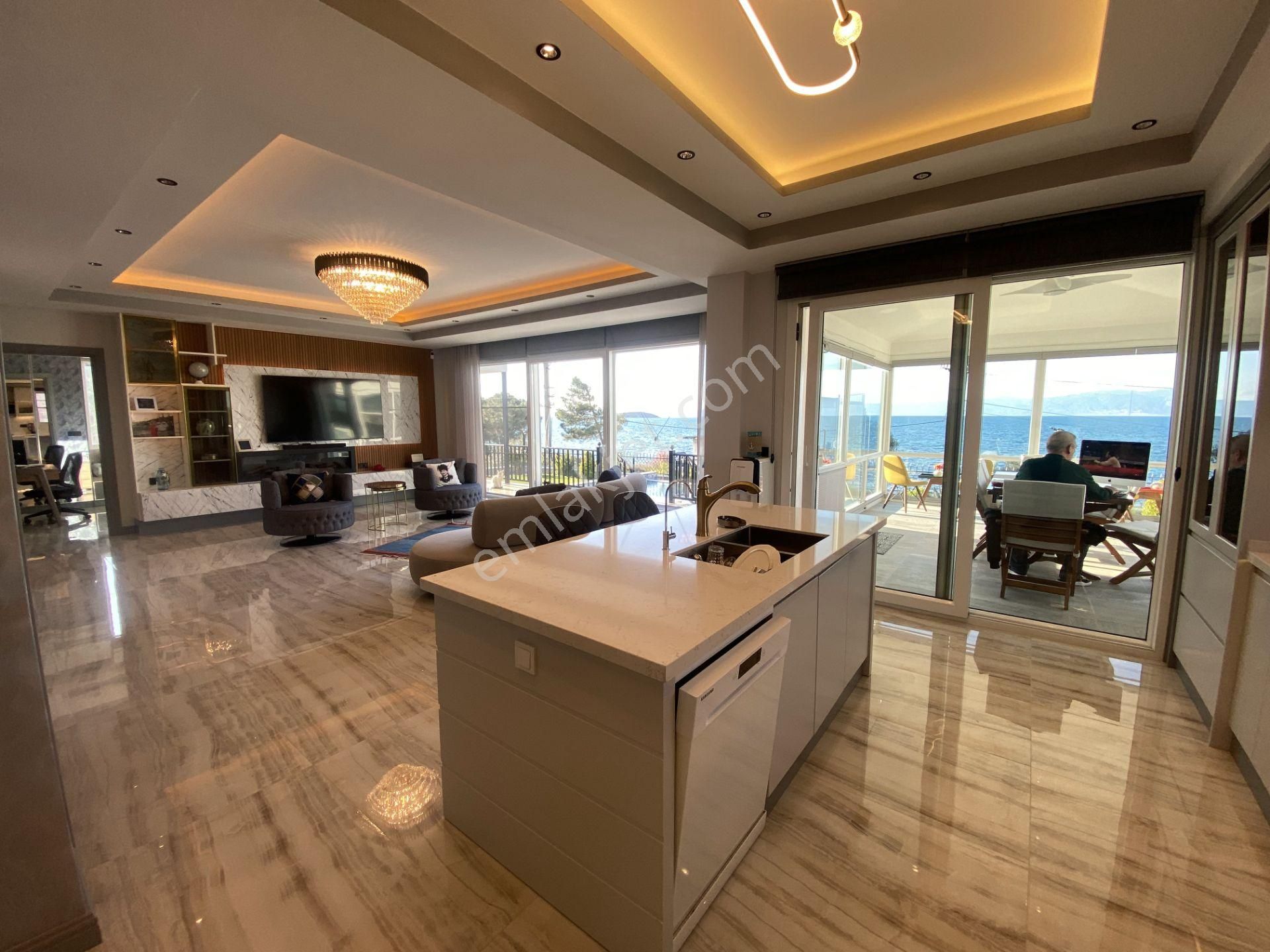 Balıkesir Ayvalık Ta Satılık Villa.denize Sıfır - Görsel 12