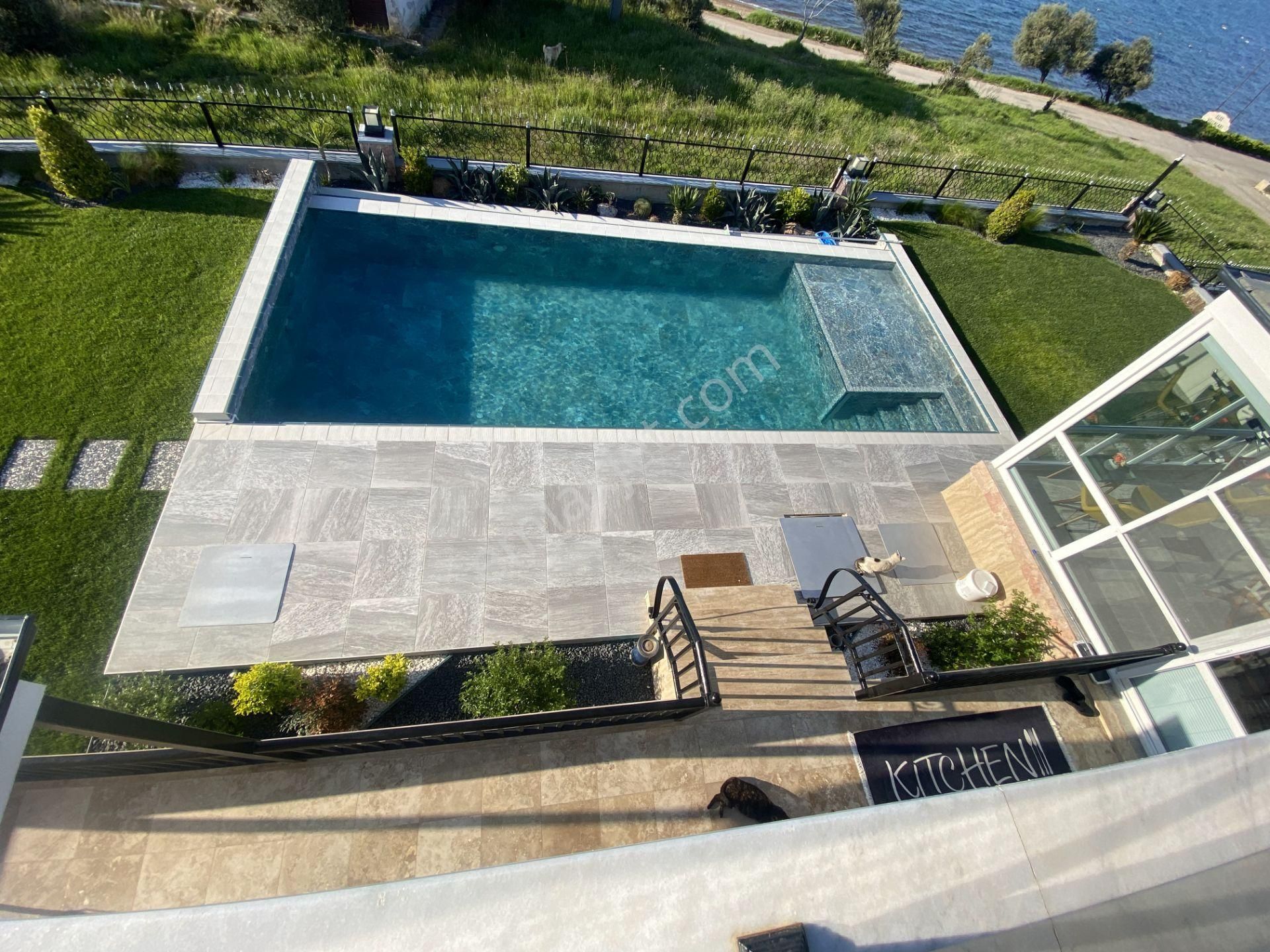 Balıkesir Ayvalık Ta Satılık Villa.denize Sıfır - Görsel 25