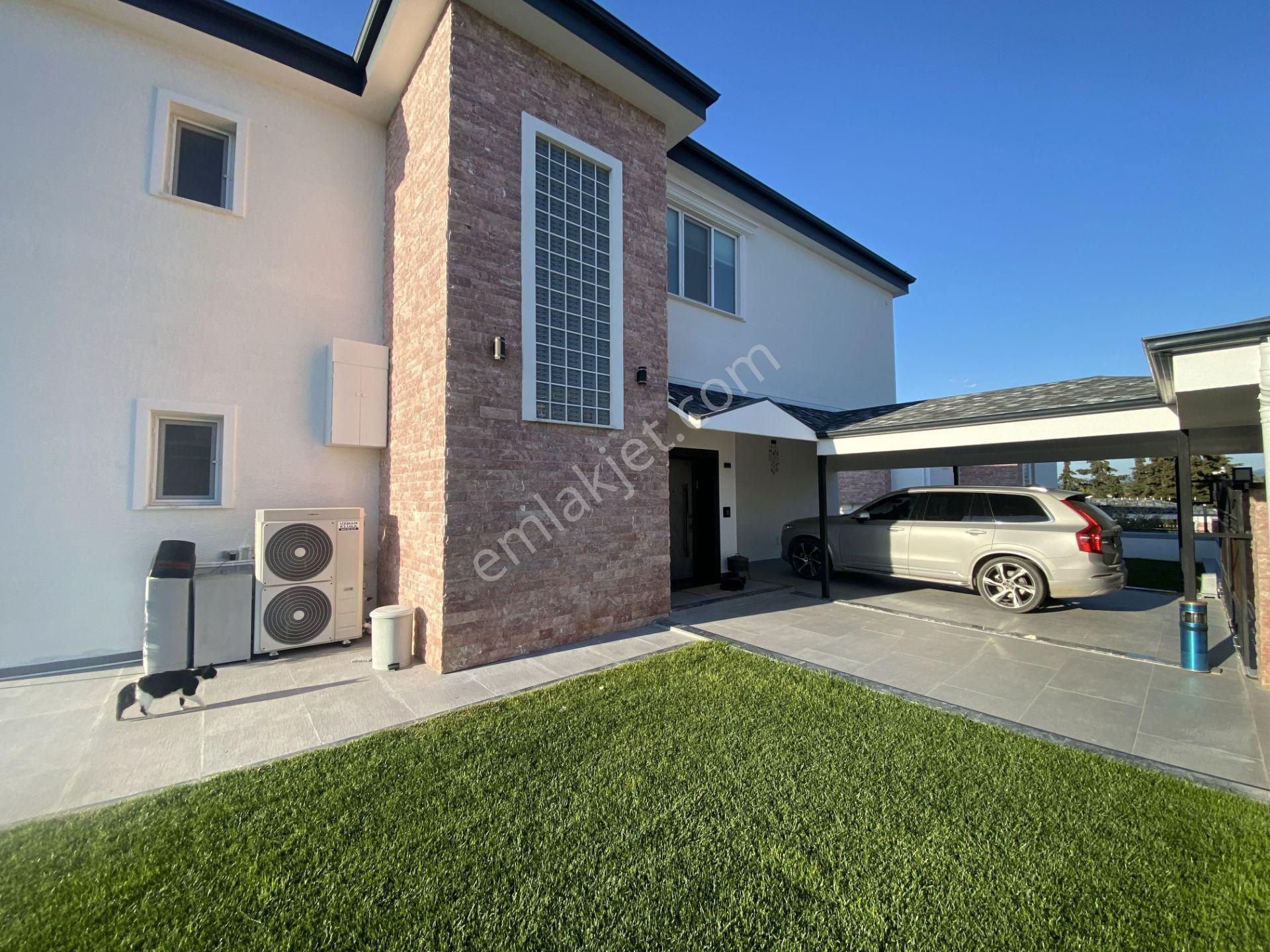 Balıkesir Ayvalık Ta Satılık Villa.denize Sıfır - Görsel 27