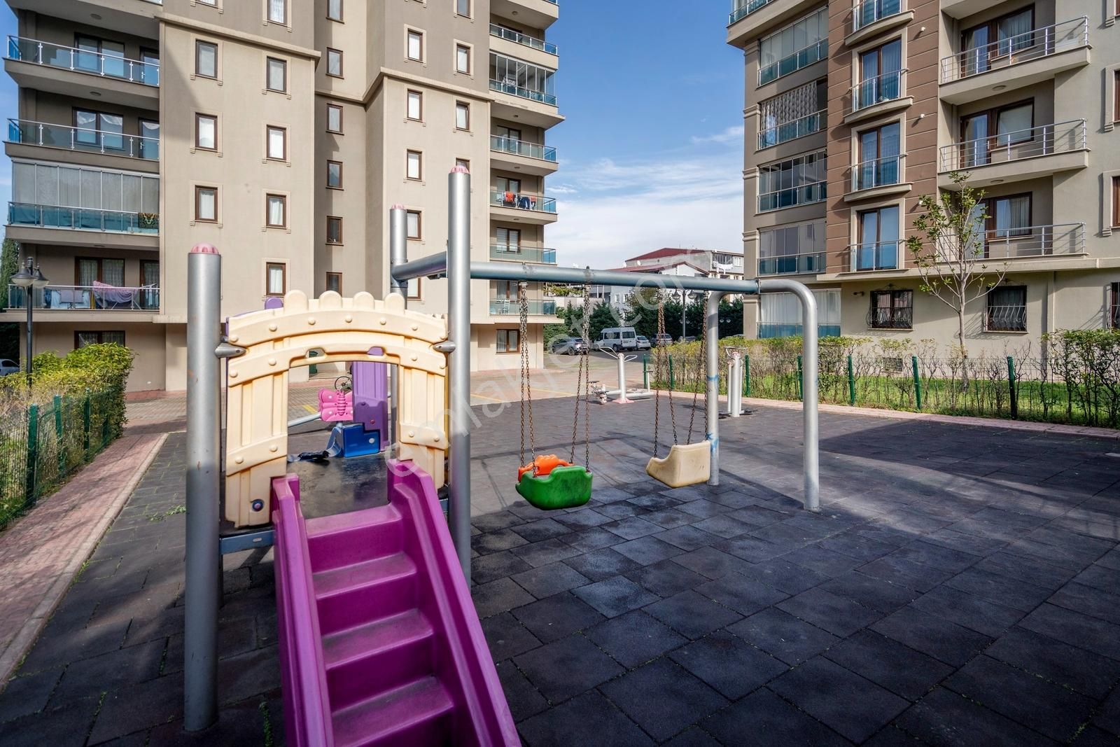 Esenevler Meşe Uludağ Sitesi Kiralık 3+1 174 M2 Kiralık Arakat - Görsel 4