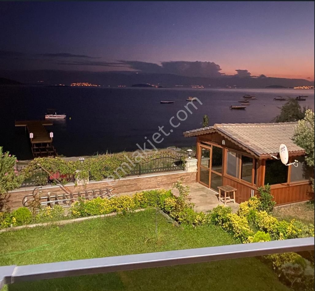 Balıkesir Ayvalık Ta Satılık Muhtesem Villa.denize Sıfır. - Görsel 20