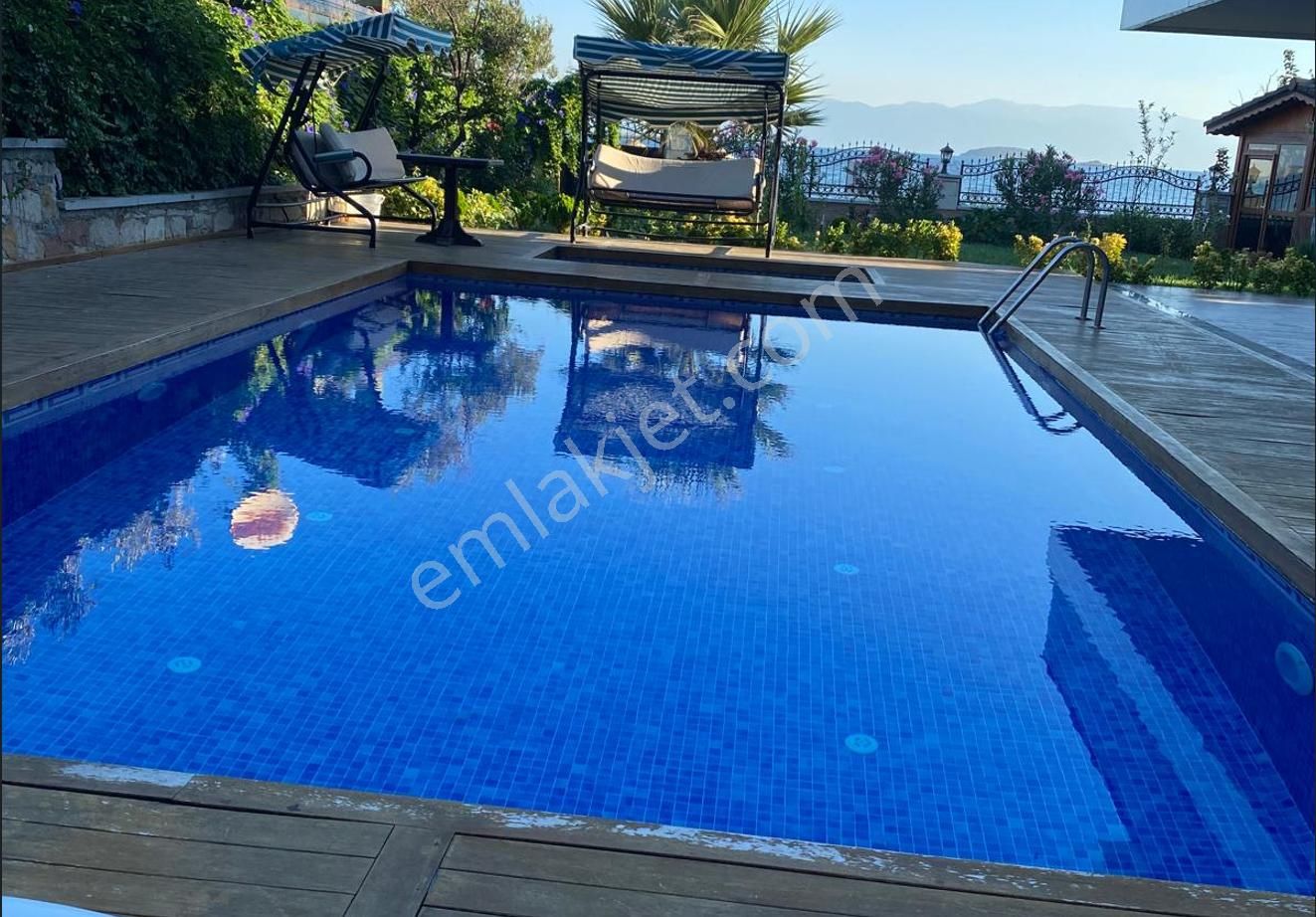 Balıkesir Ayvalık Ta Satılık Muhtesem Villa.denize Sıfır. - Görsel 24