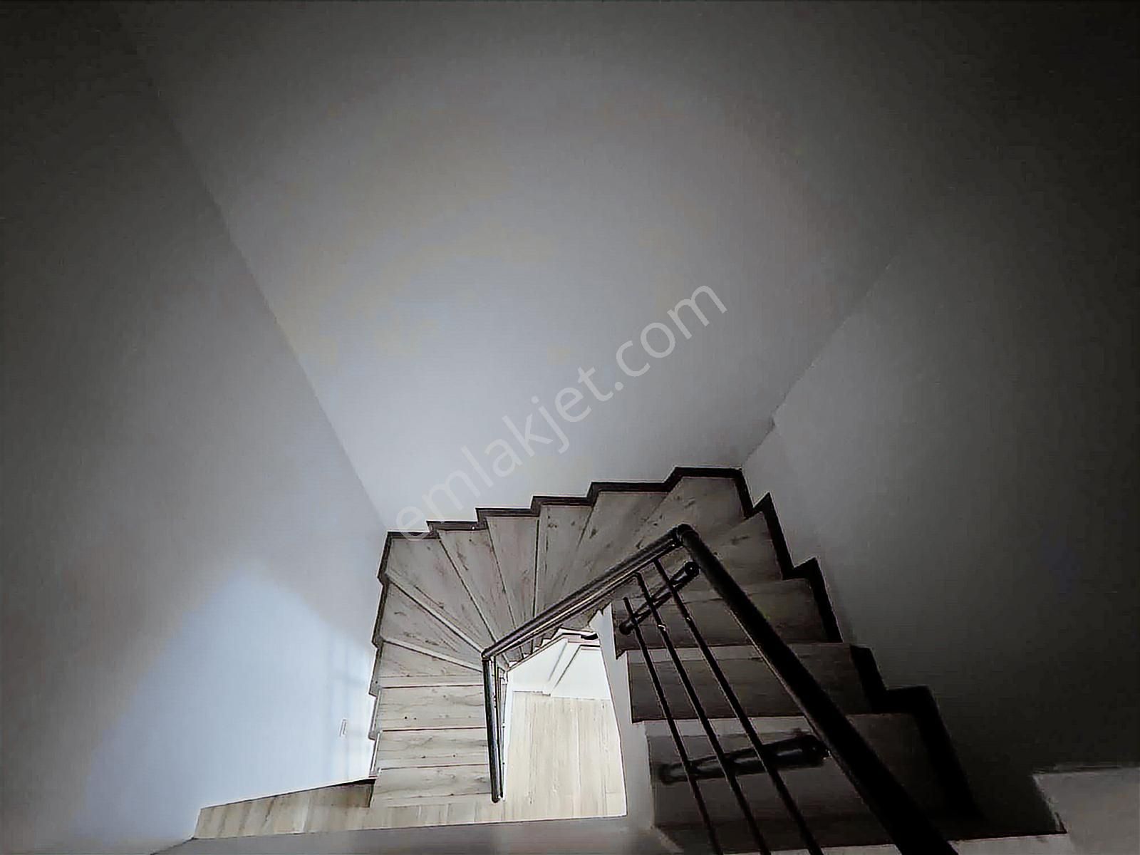 Ataevlerde Satılık 3+1 Köşe Dubleks - Görsel 8