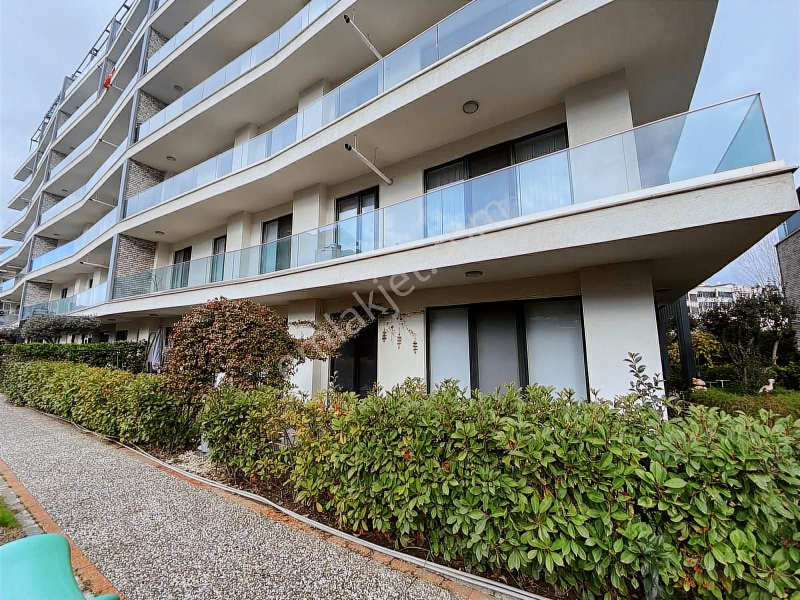 Nurkent Özlüce Sitesinde 3+1 Bahçe Katı Satılık Lüks Daire - Görsel 3