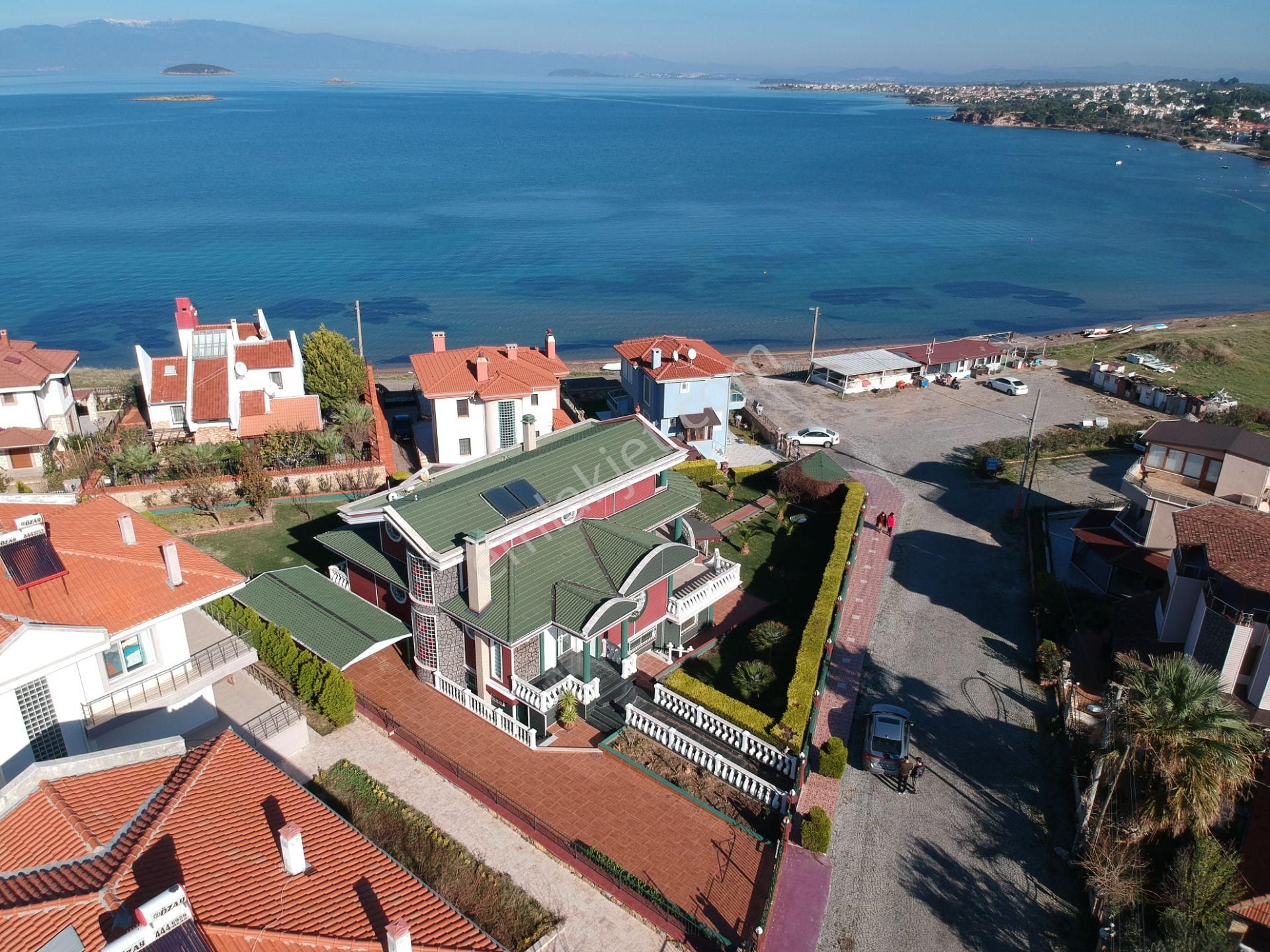 Balıkesir Ayvalık Ta Satılık Villa.denize 20 Metre Mesafede - Görsel 2