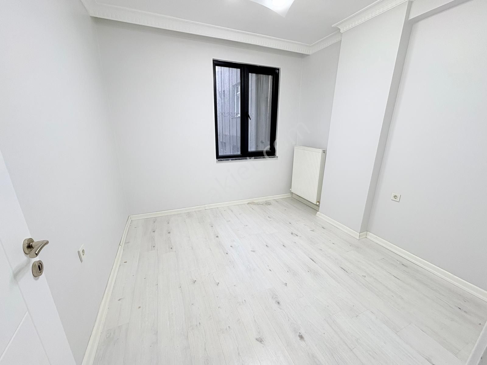 Uğurmumcu Mah’de Cadde Üzeri 2+1 90m2 Acill Satılık Daire - Görsel 11