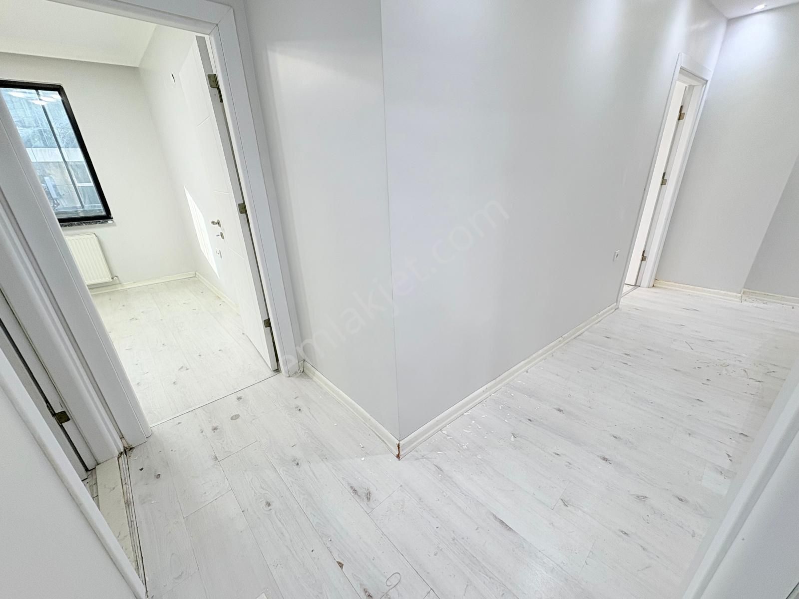 Uğurmumcu Mah’de Cadde Üzeri 2+1 90m2 Acill Satılık Daire - Görsel 18