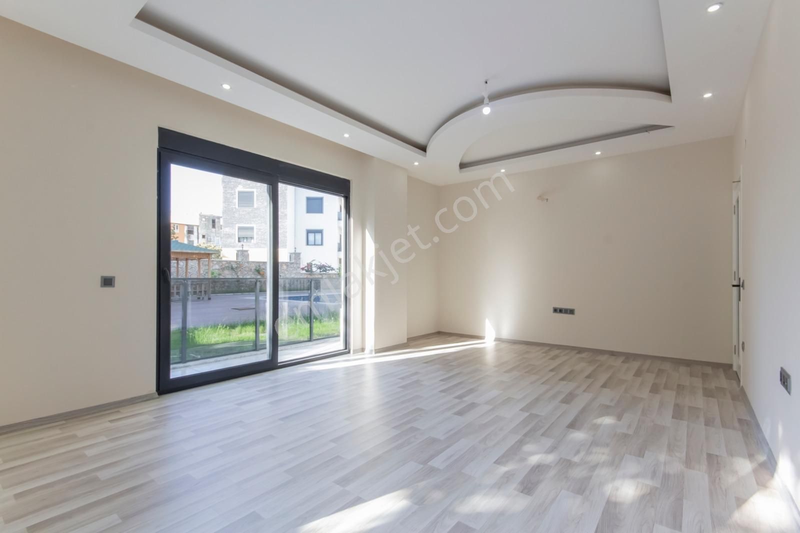 Oba Mah 6+1 Odalı Satılık Havuz Fıtnes Sauna Aktiviteli Daire - Görsel 9