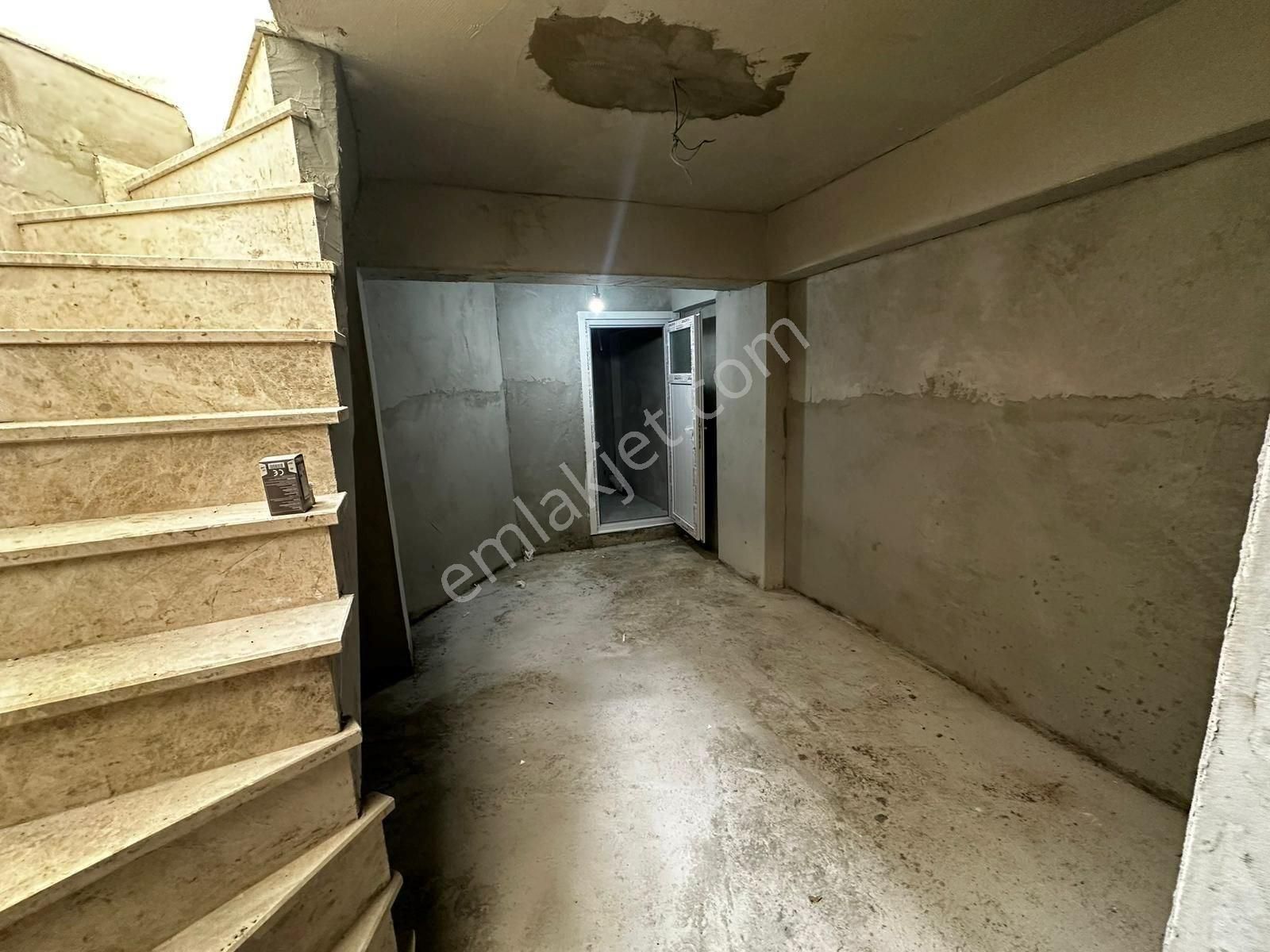 Bahçelievlerde Kiralık Cadde Üzeri Depolu Mağaza&dükkan - Görsel 22