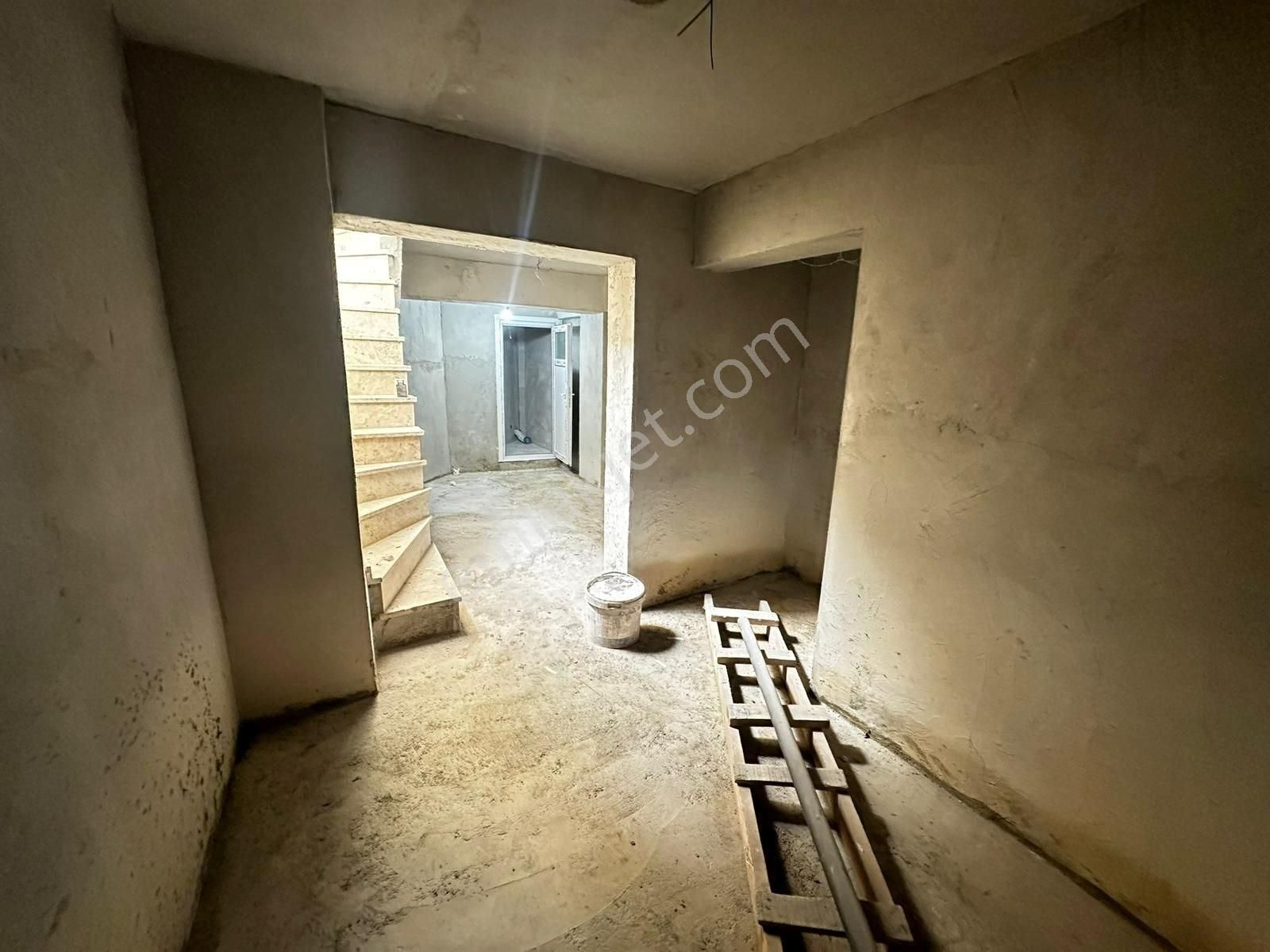 Bahçelievlerde Kiralık Cadde Üzeri Depolu Mağaza&dükkan - Görsel 13