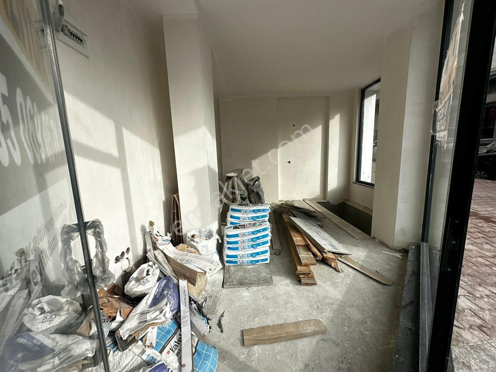 Bahçelievlerde Kiralık Cadde Üzeri Depolu Mağaza&dükkan - Görsel 18