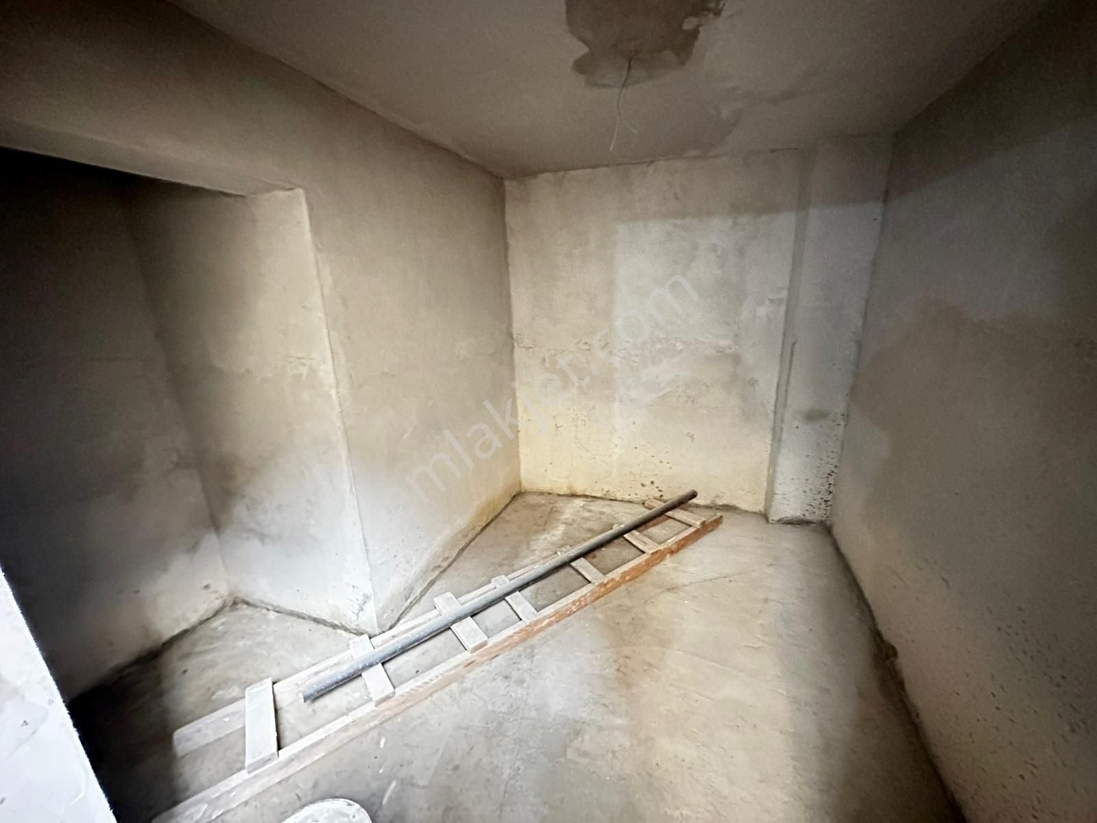 Bahçelievlerde Kiralık Cadde Üzeri Depolu Mağaza&dükkan - Görsel 16