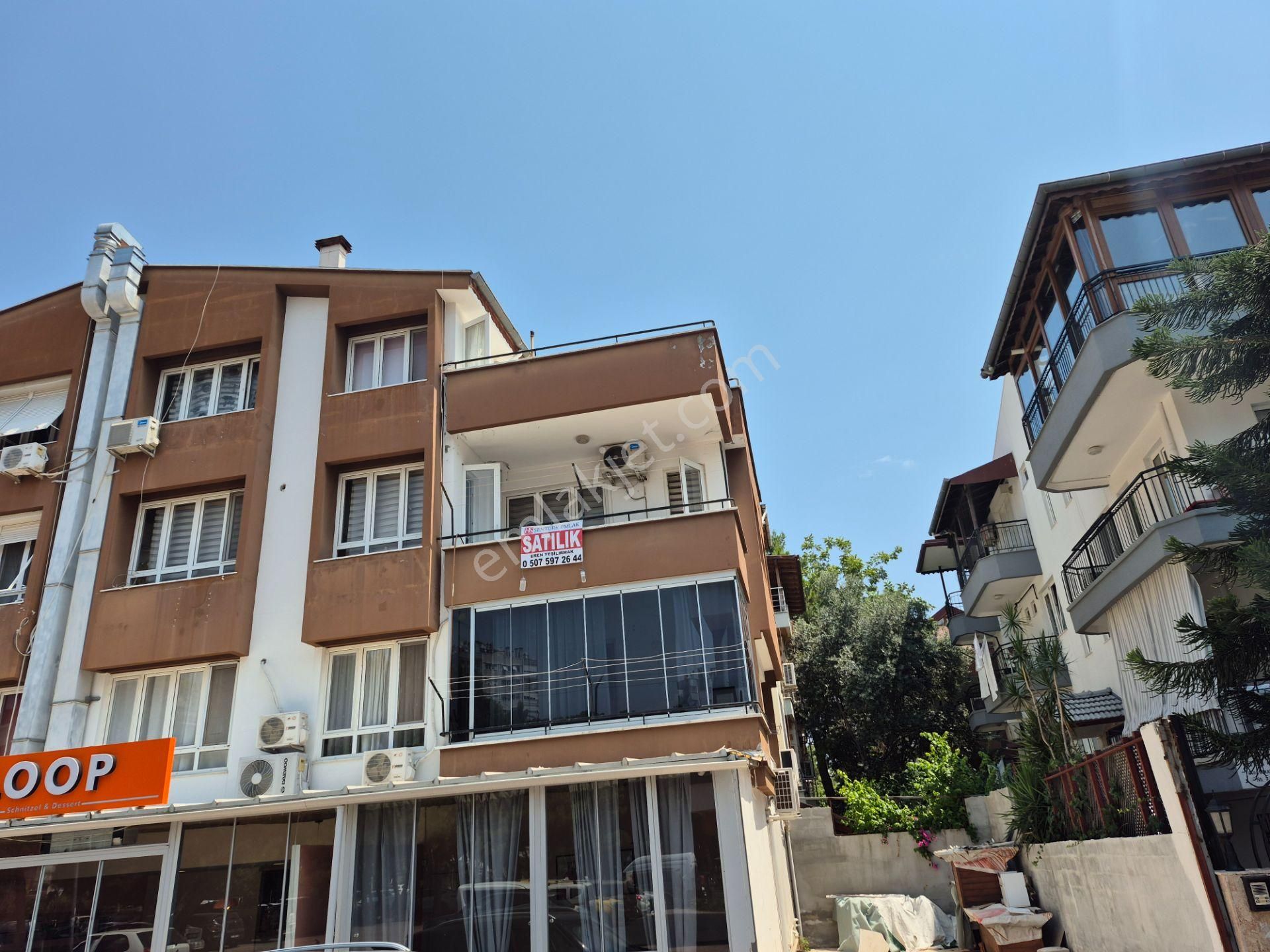 Altınkum'da Çağlarsoy Market Arkası 3+1 Dubleks Satılık Daire