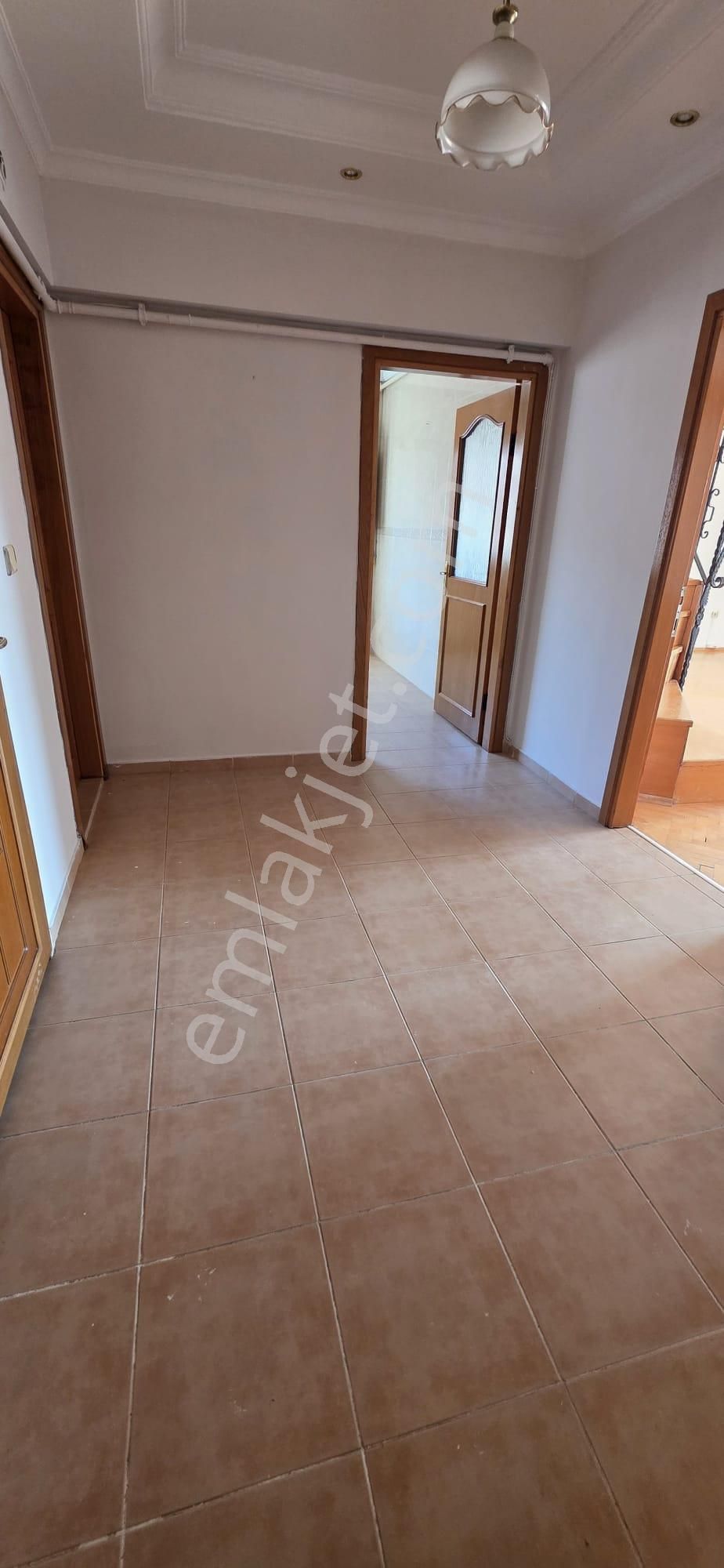 Çınar Mahallesinde, Metroya Yakın , 2+1 , 120 M2 Daire - Görsel 18