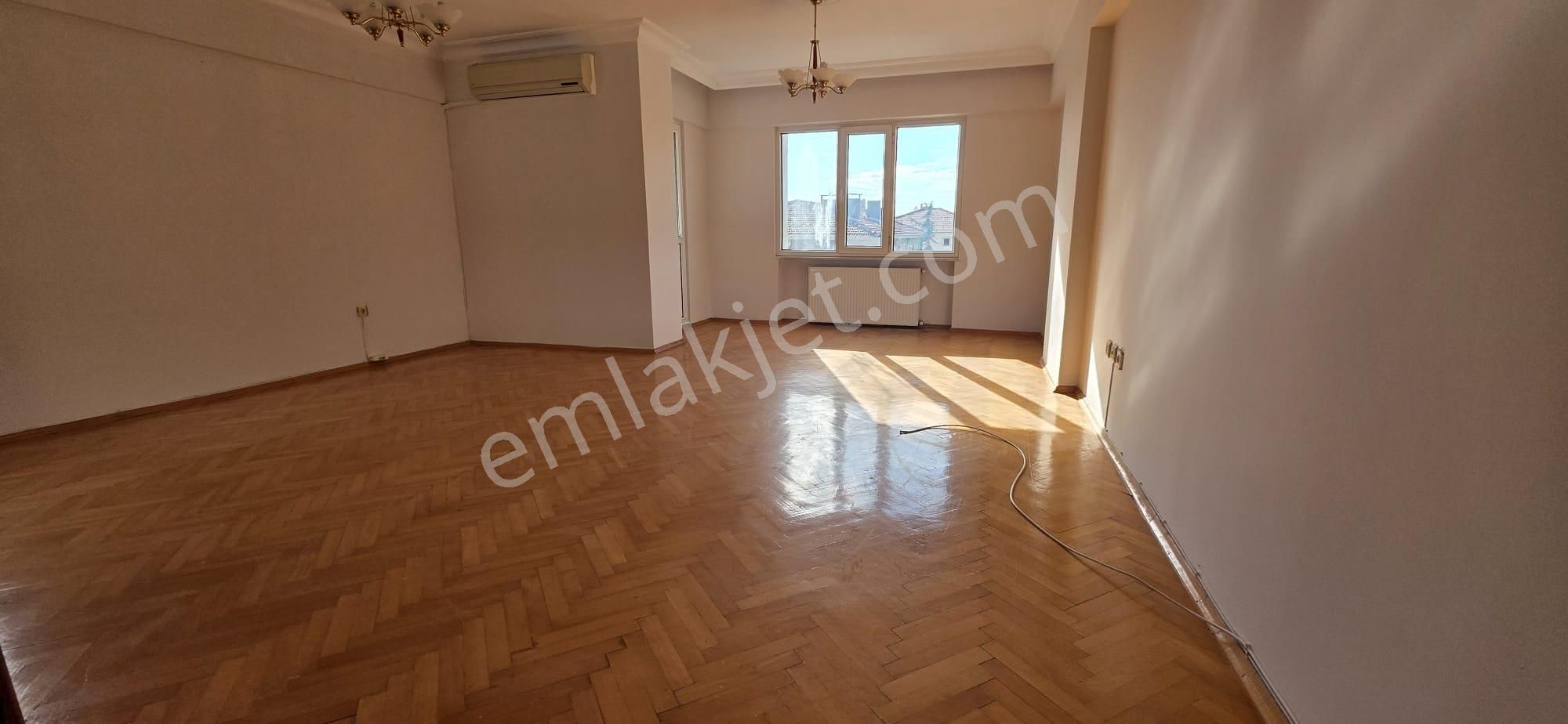 Çınar Mahallesinde, Metroya Yakın , 2+1 , 120 M2 Daire - Görsel 14