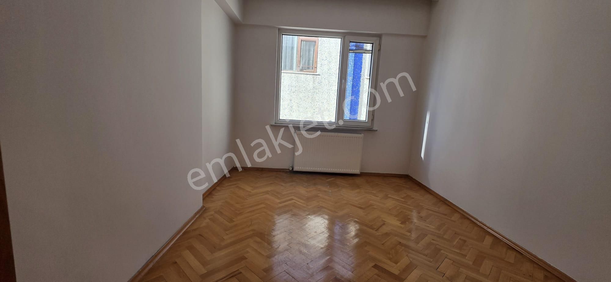 Çınar Mahallesinde, Metroya Yakın , 2+1 , 120 M2 Daire - Görsel 8